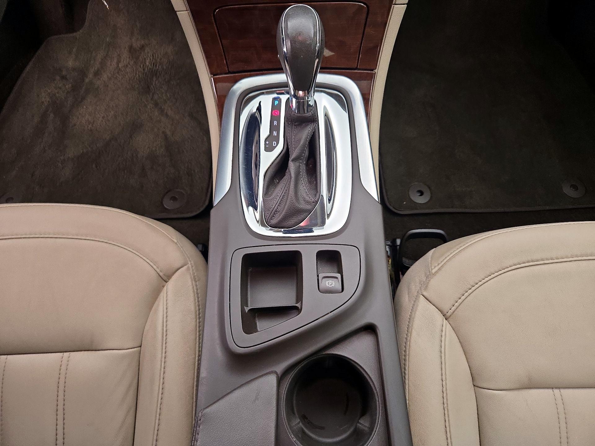 Thumbnail: 2016 Buick Regal - 18
