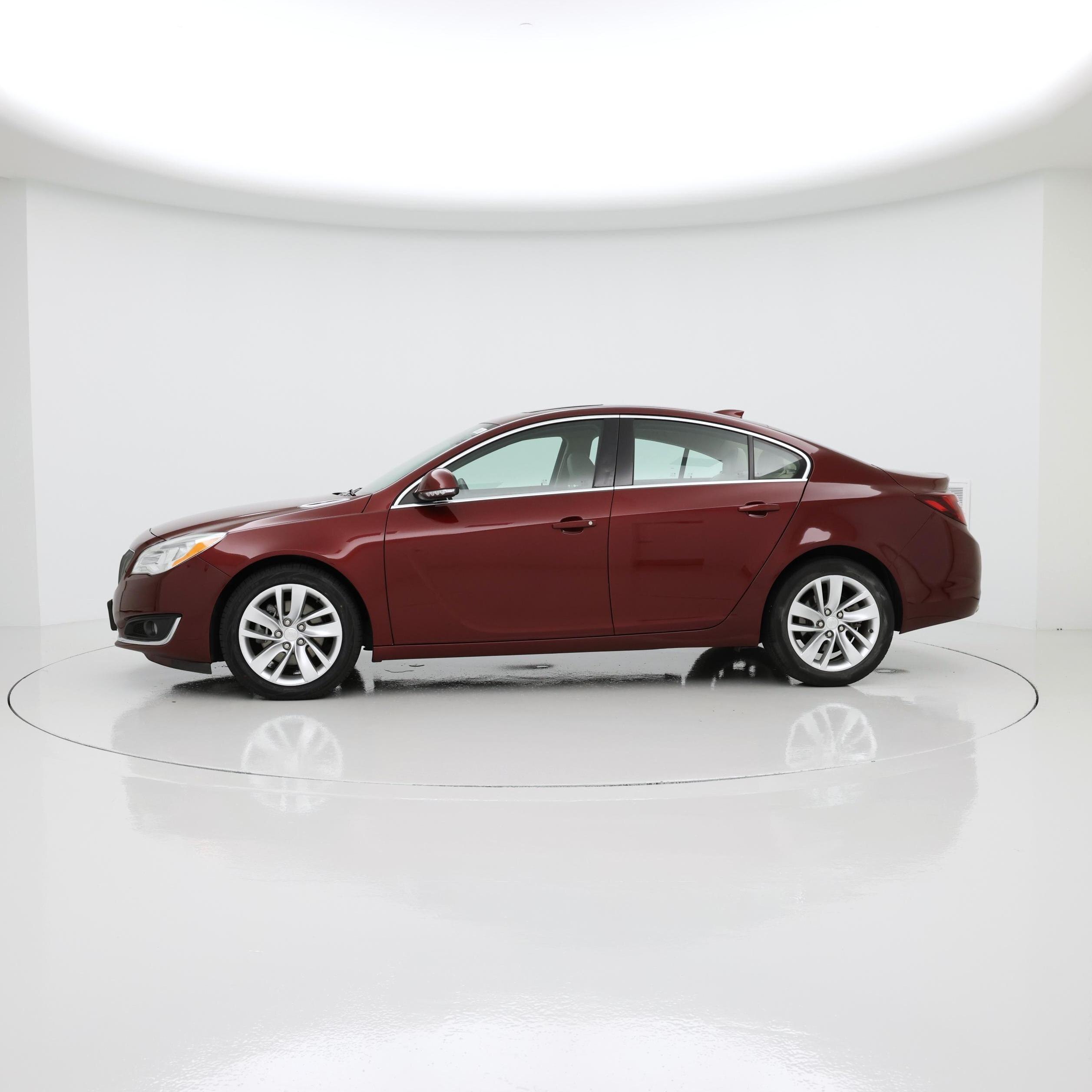 Thumbnail: 2016 Buick Regal - 3