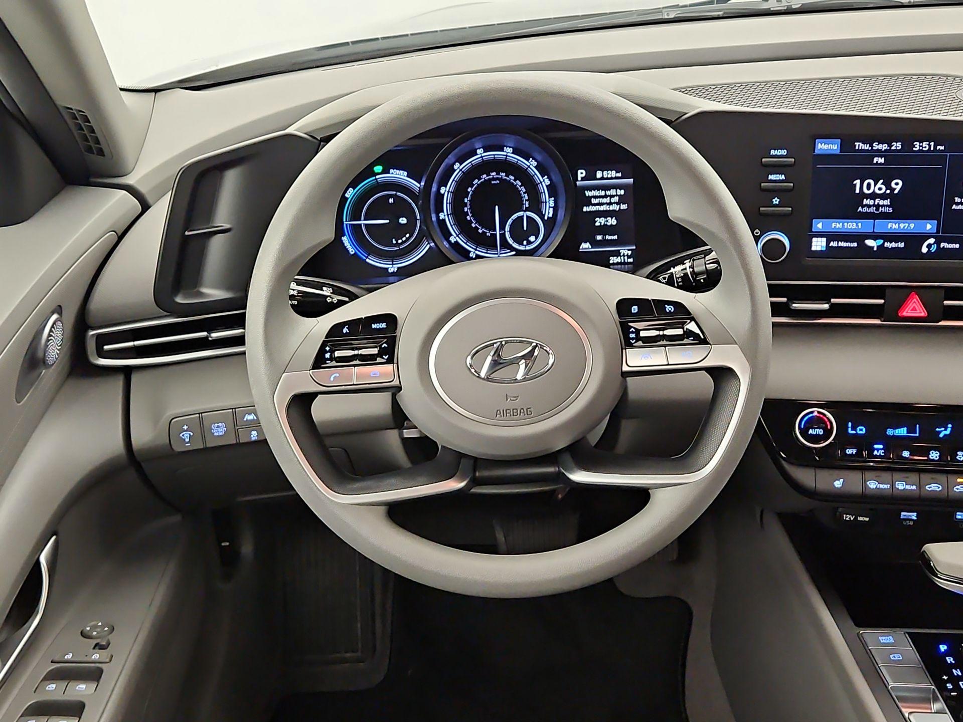Thumbnail: 2023 Hyundai Elantra - 10