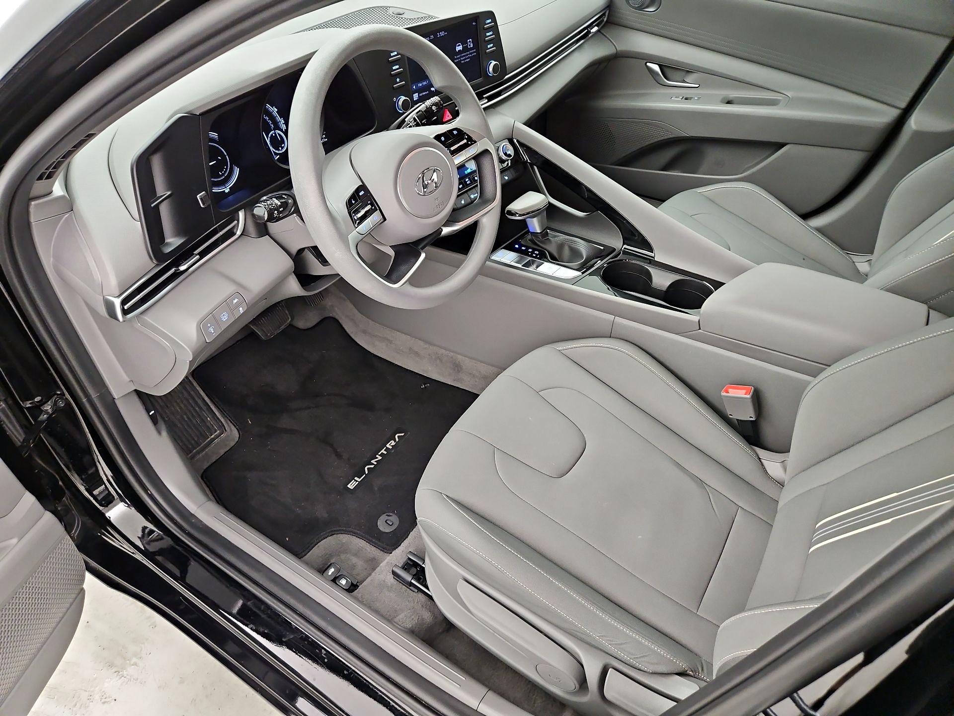 Thumbnail: 2023 Hyundai Elantra - 11