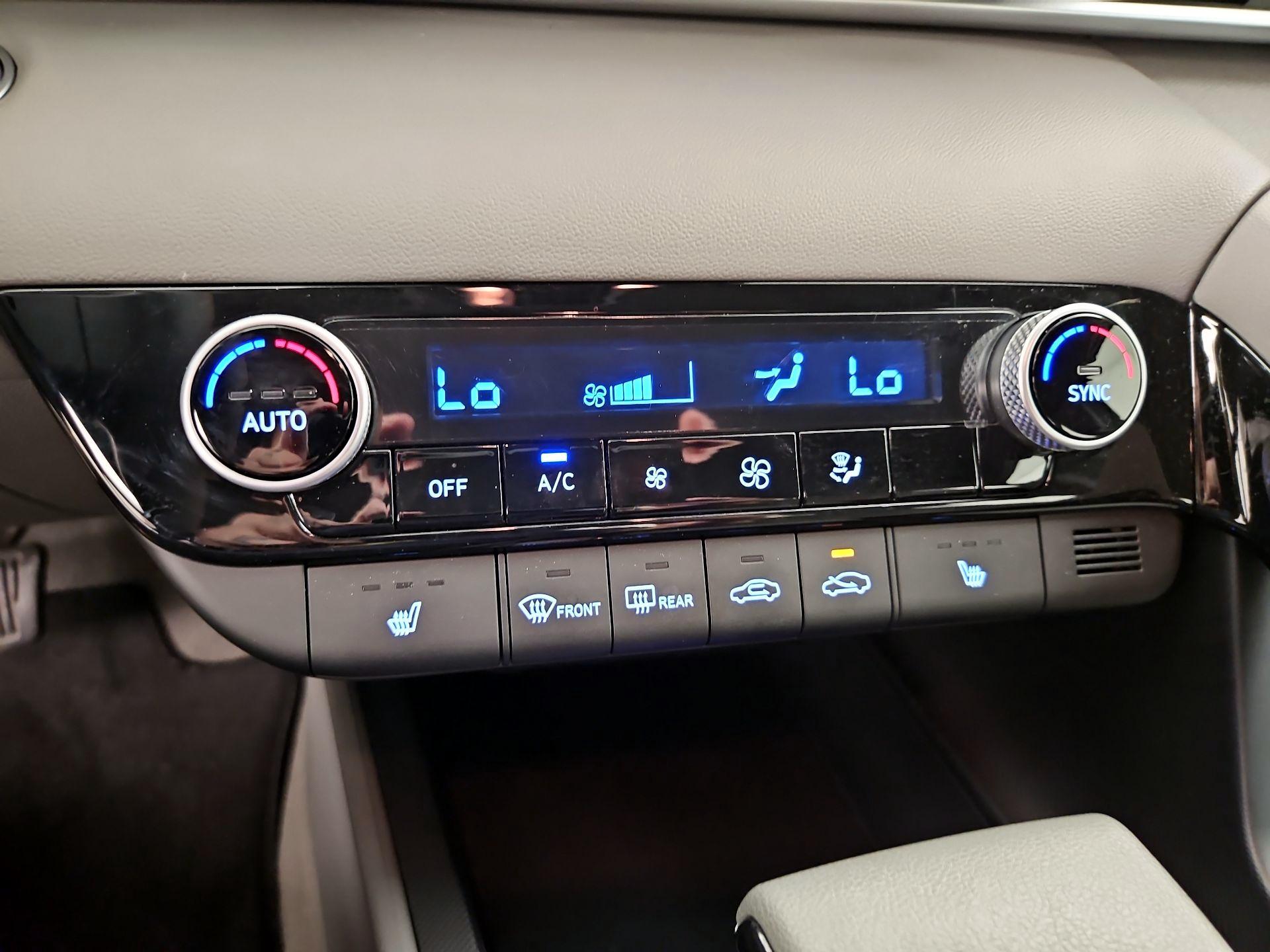 Thumbnail: 2023 Hyundai Elantra - 16