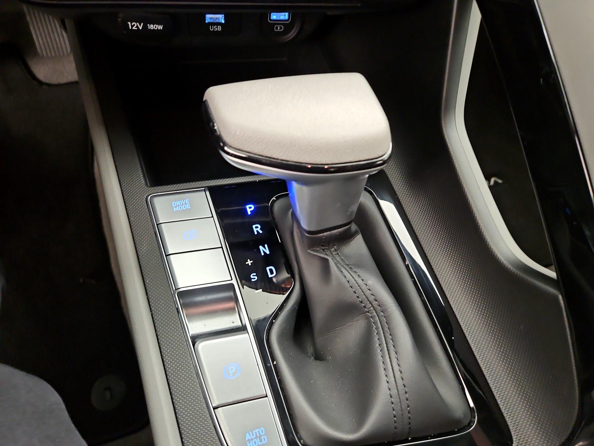 Thumbnail: 2023 Hyundai Elantra - 17