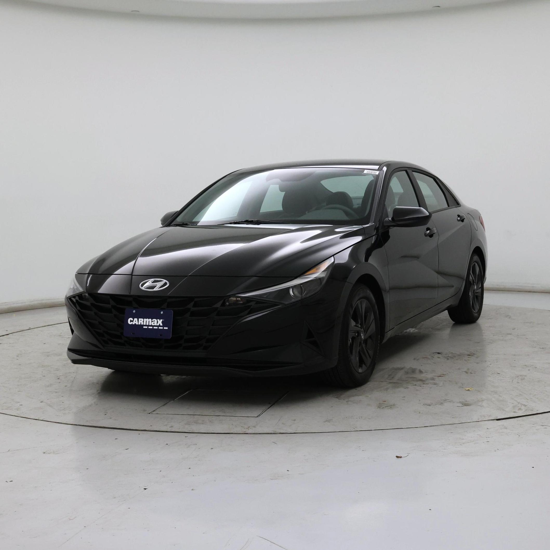 Thumbnail: 2023 Hyundai Elantra - 4