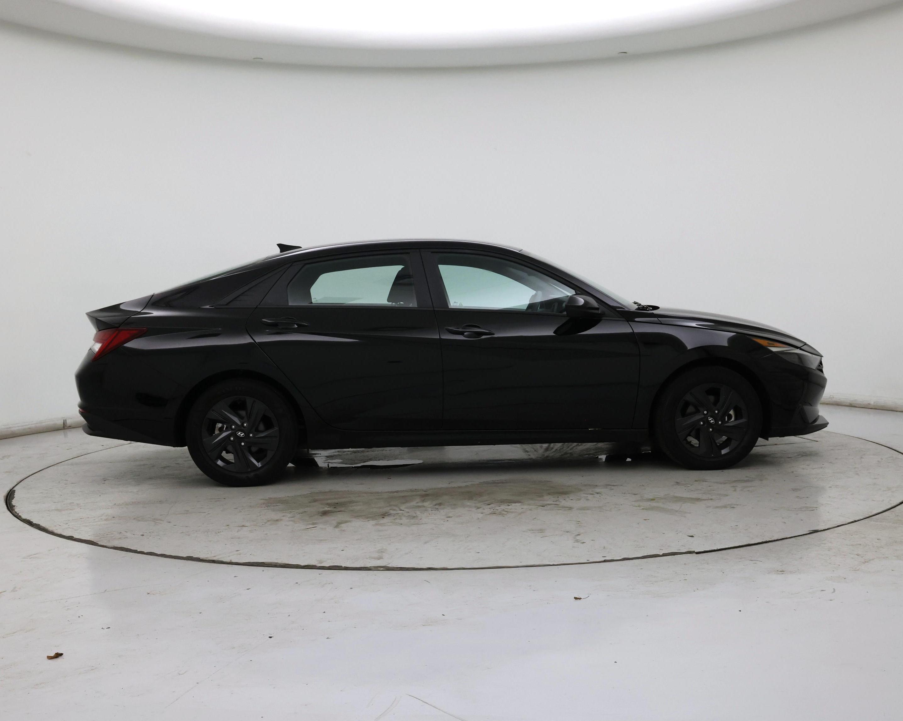 Thumbnail: 2023 Hyundai Elantra - 7