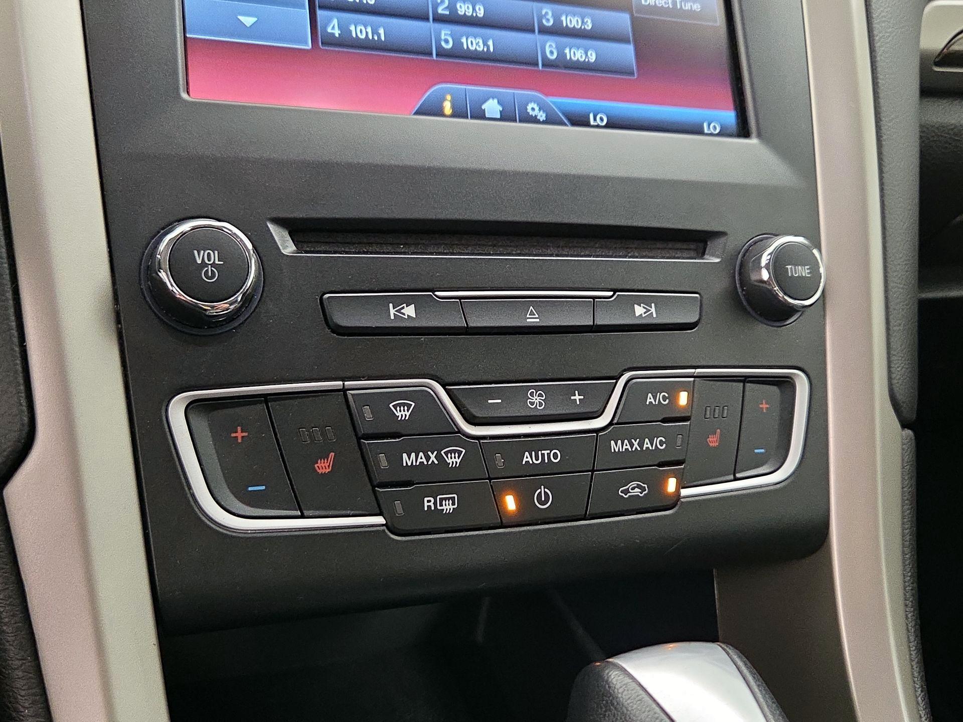 Thumbnail: 2016 Ford Fusion - 17