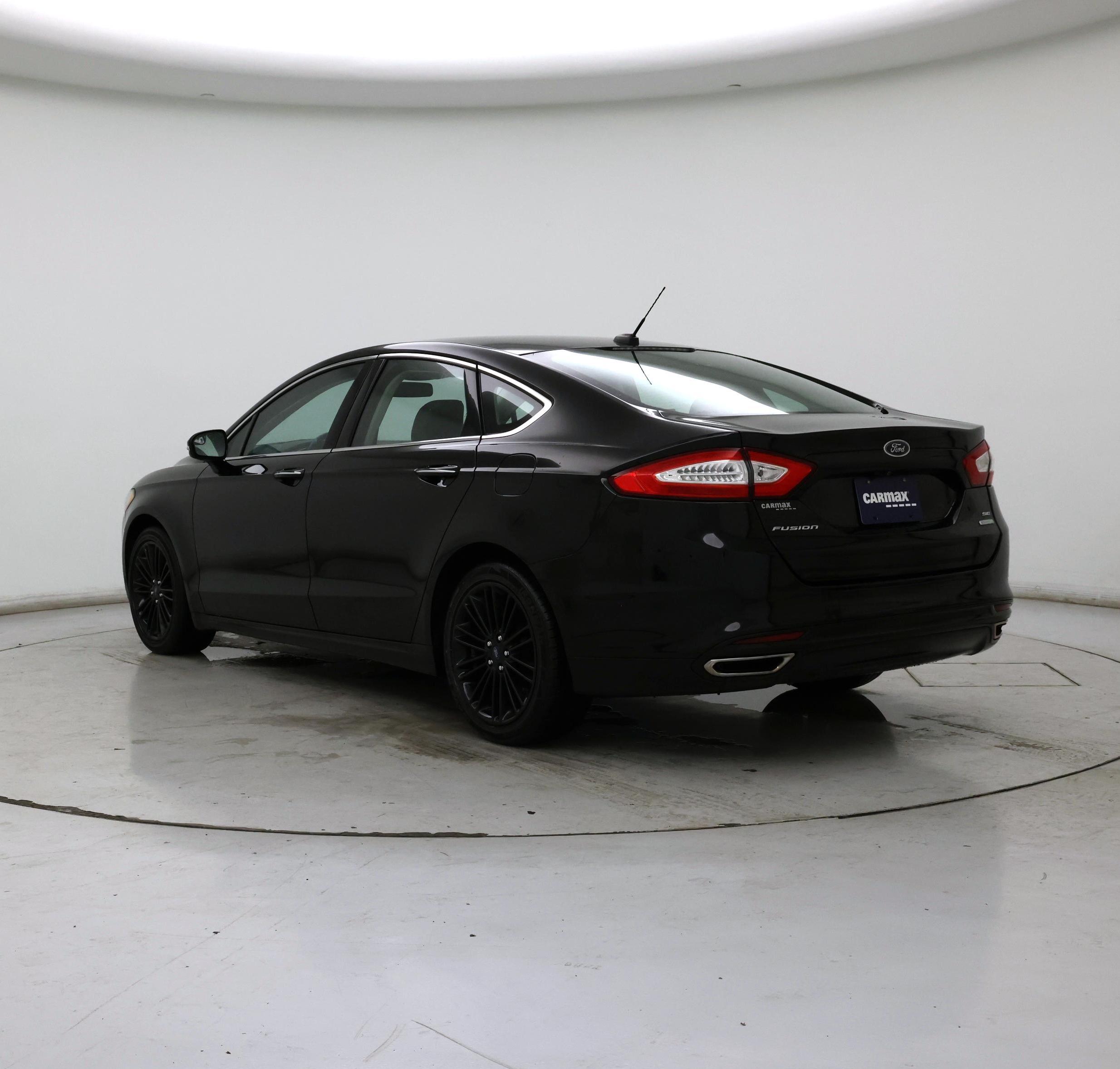 Thumbnail: 2016 Ford Fusion - 2
