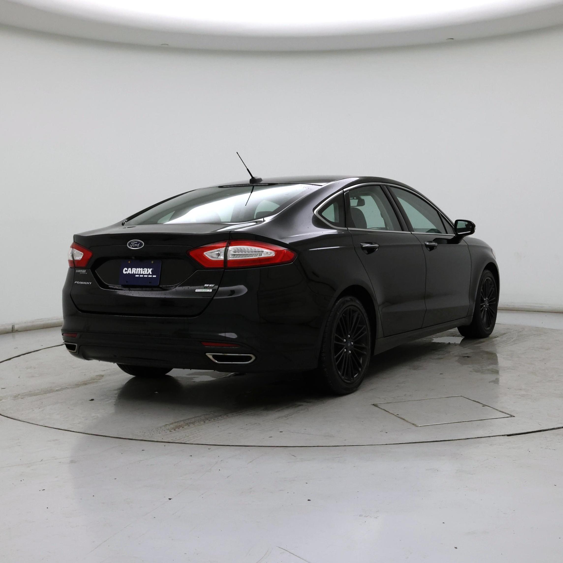 Thumbnail: 2016 Ford Fusion - 8