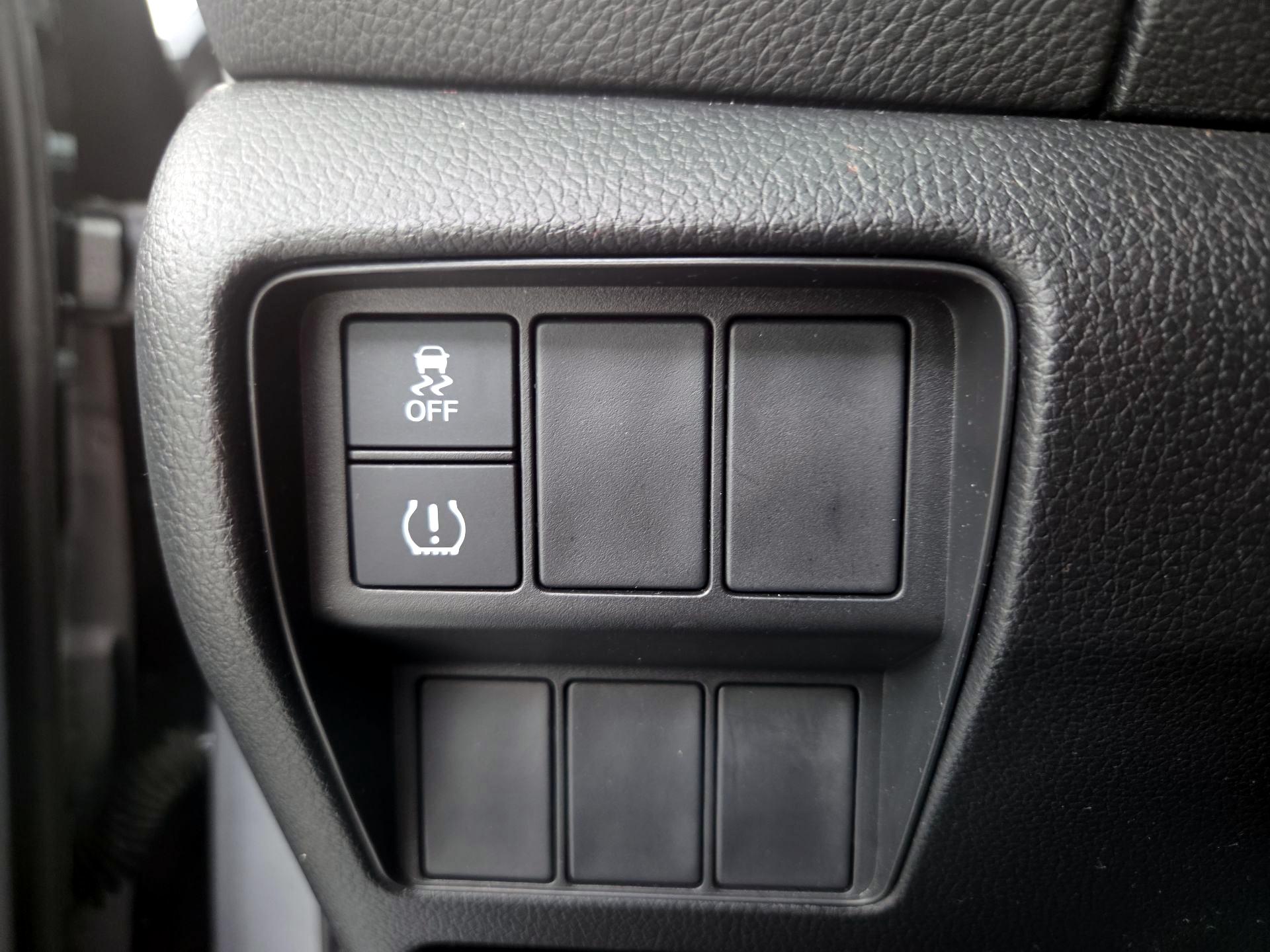 Thumbnail: 2017 Honda CR-V - 13