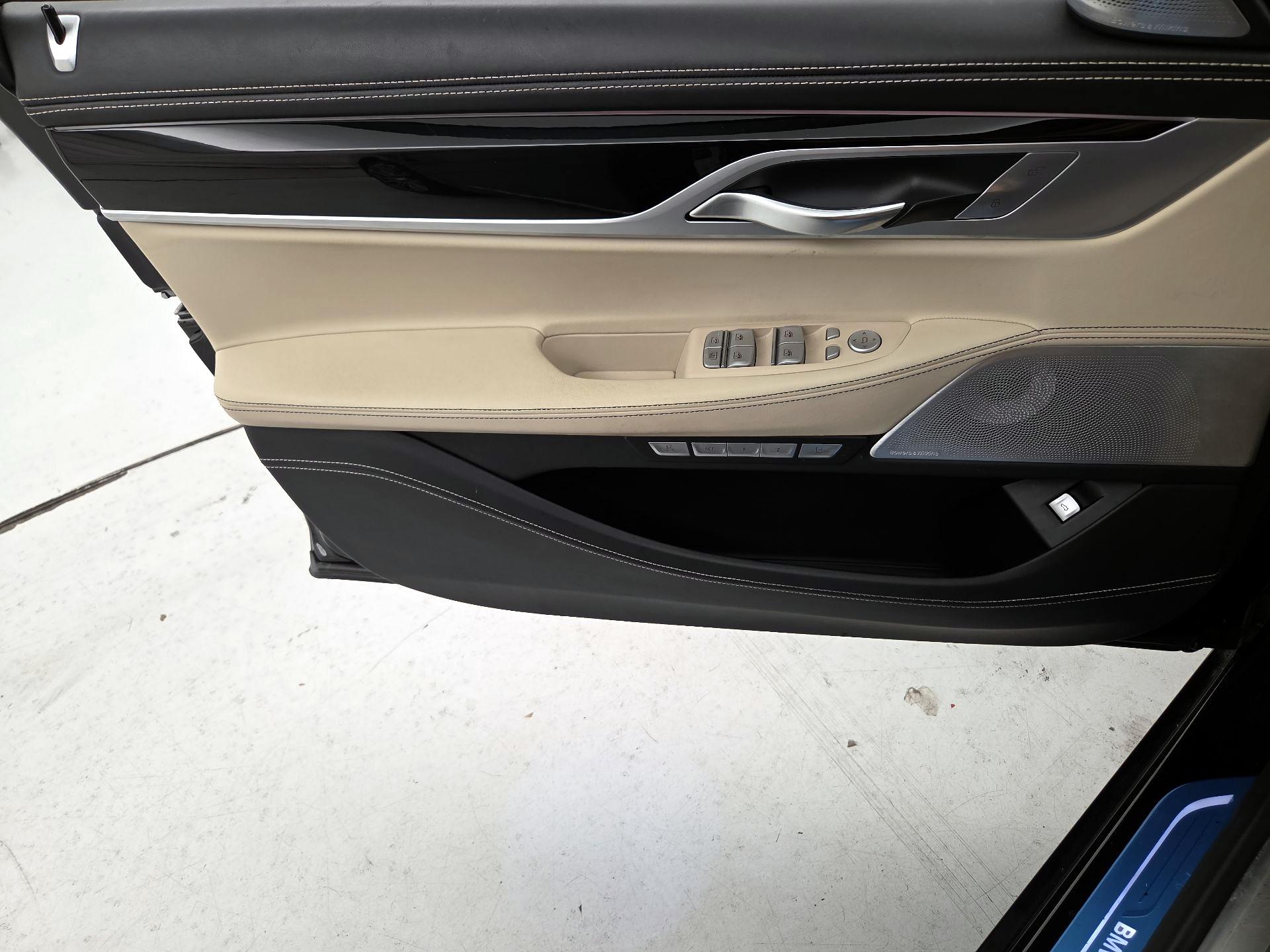Thumbnail: 2018 BMW 7 Series - 12