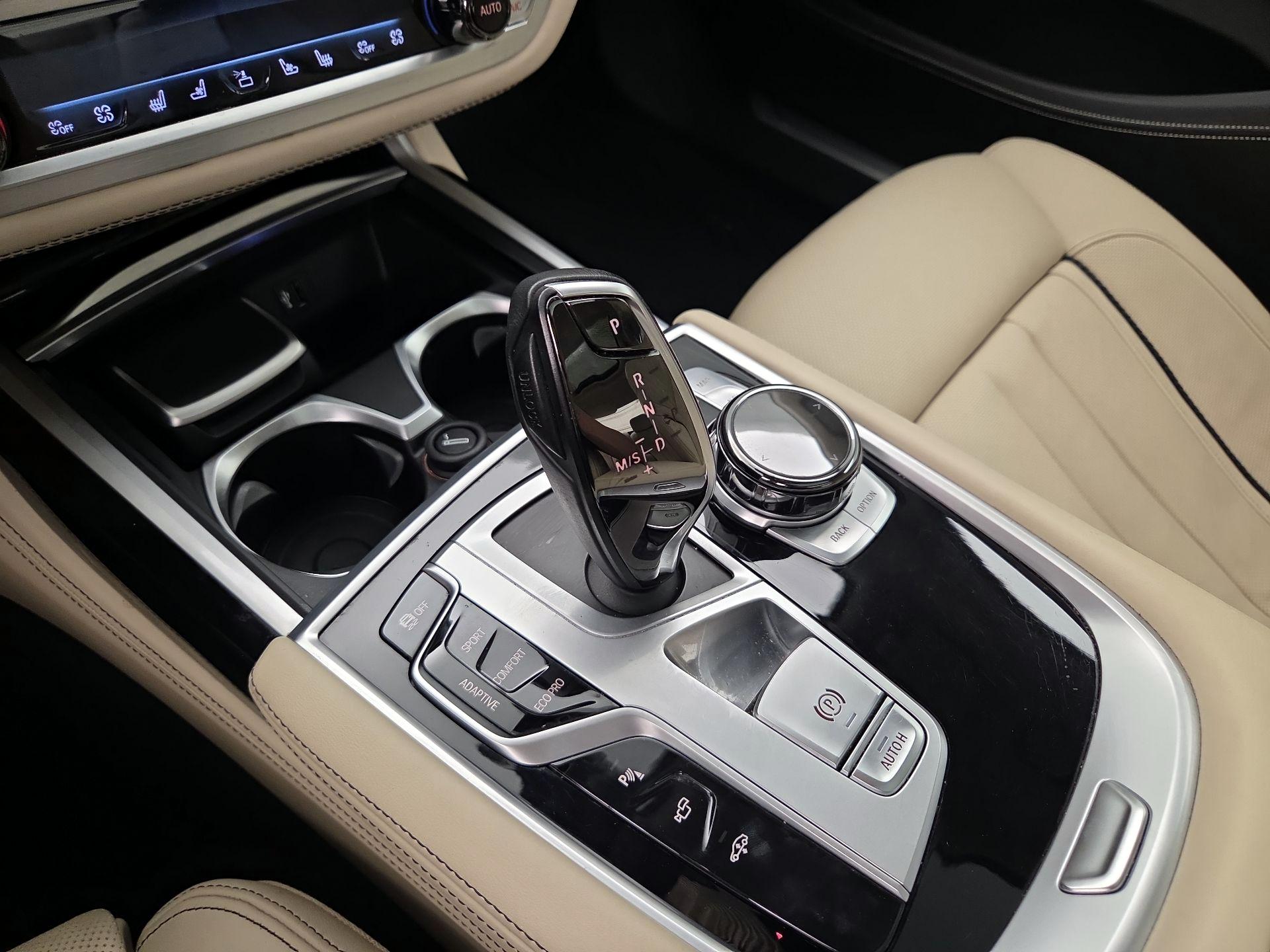 Thumbnail: 2018 BMW 7 Series - 18