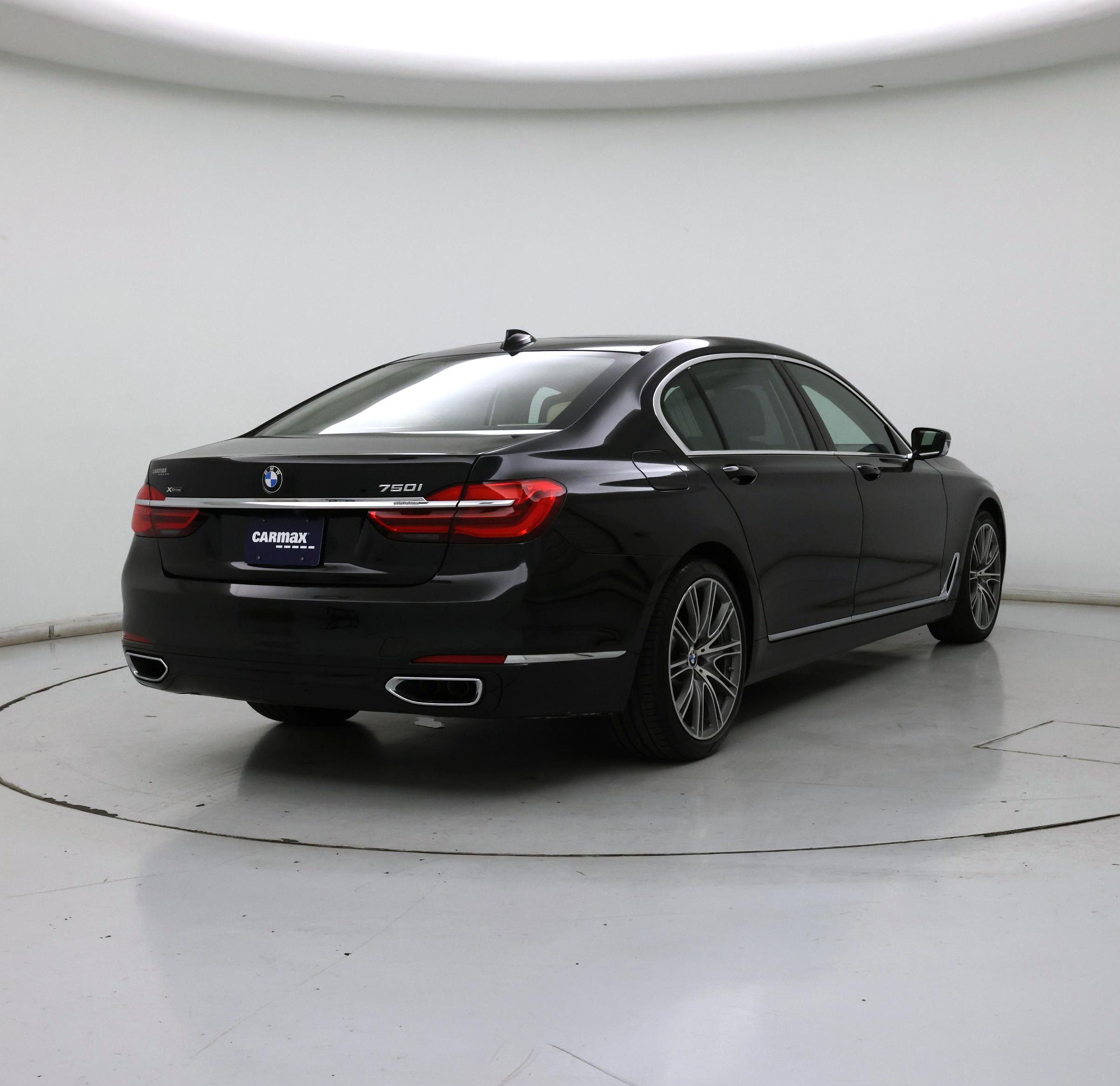 Thumbnail: 2018 BMW 7 Series - 8