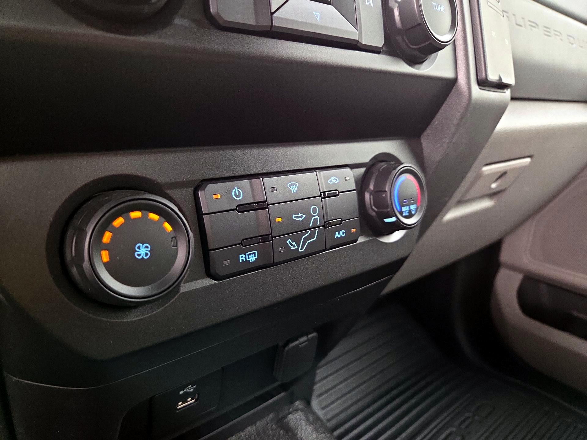 Thumbnail: 2021 Ford F-250 - 16