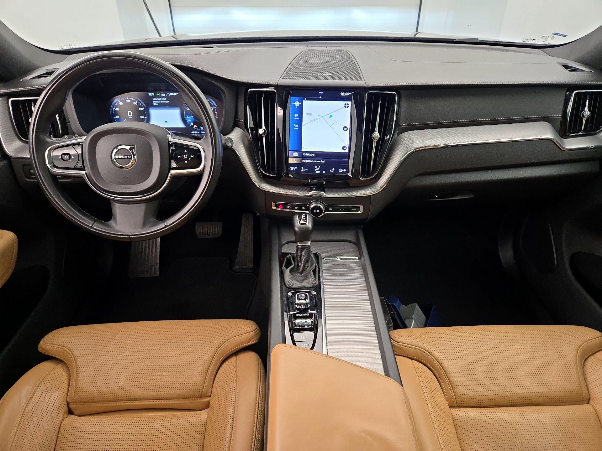 Thumbnail: 2019 Volvo XC60 - 9
