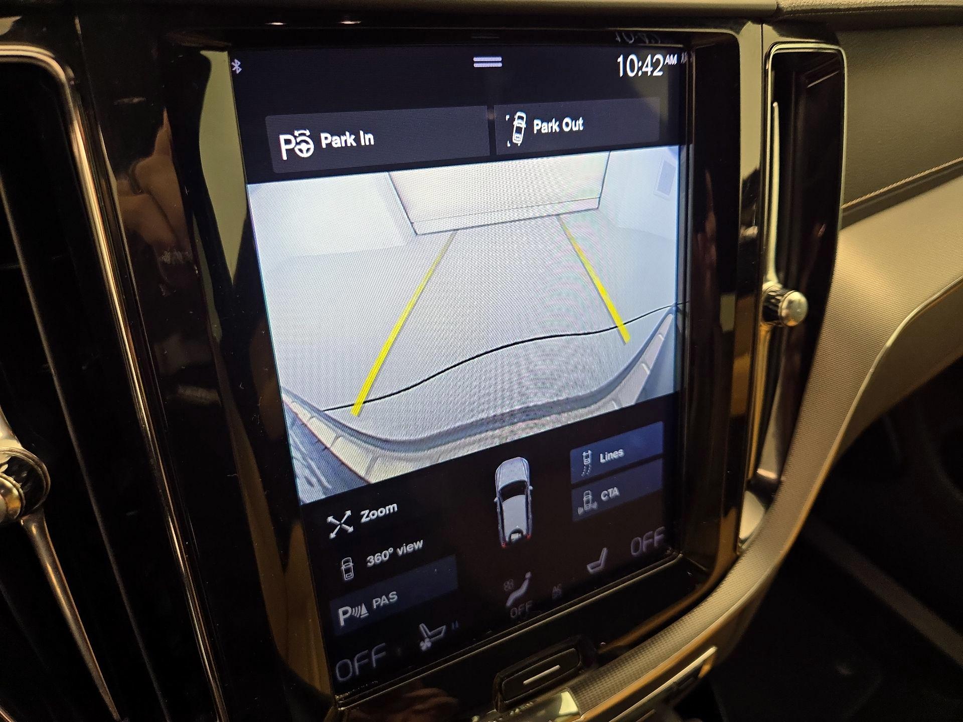 Thumbnail: 2019 Volvo XC60 - 15