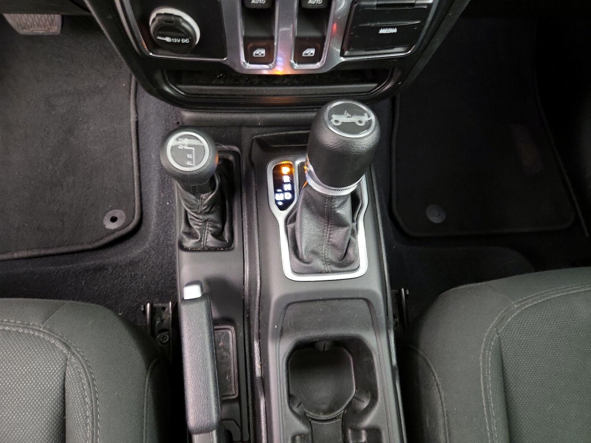 Thumbnail: 2018 Jeep Wrangler - 17