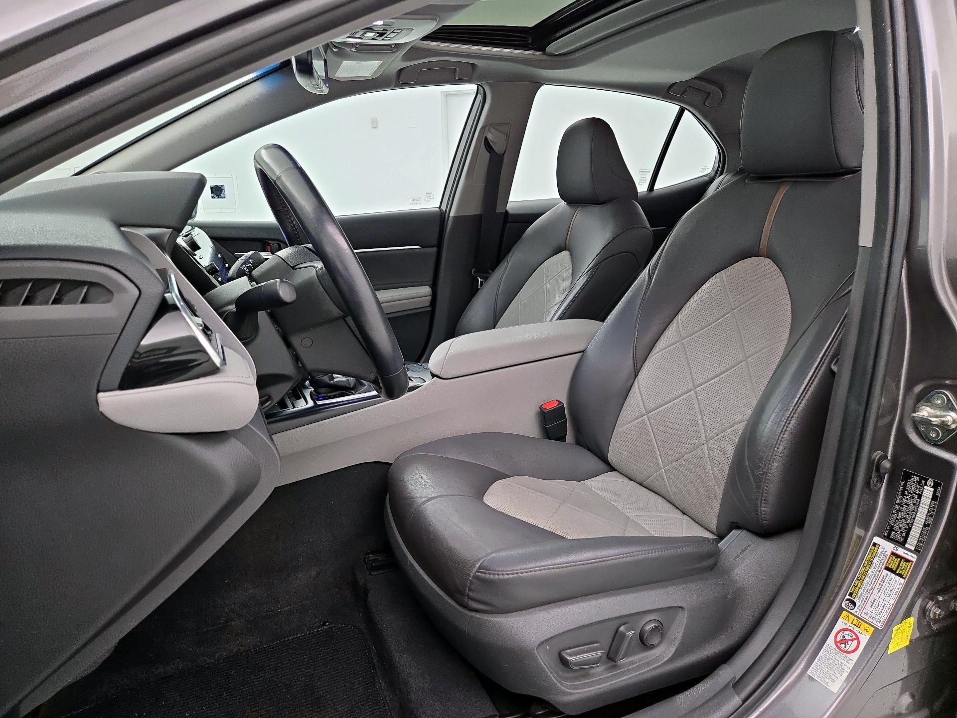 Thumbnail: 2018 Toyota Camry - 11