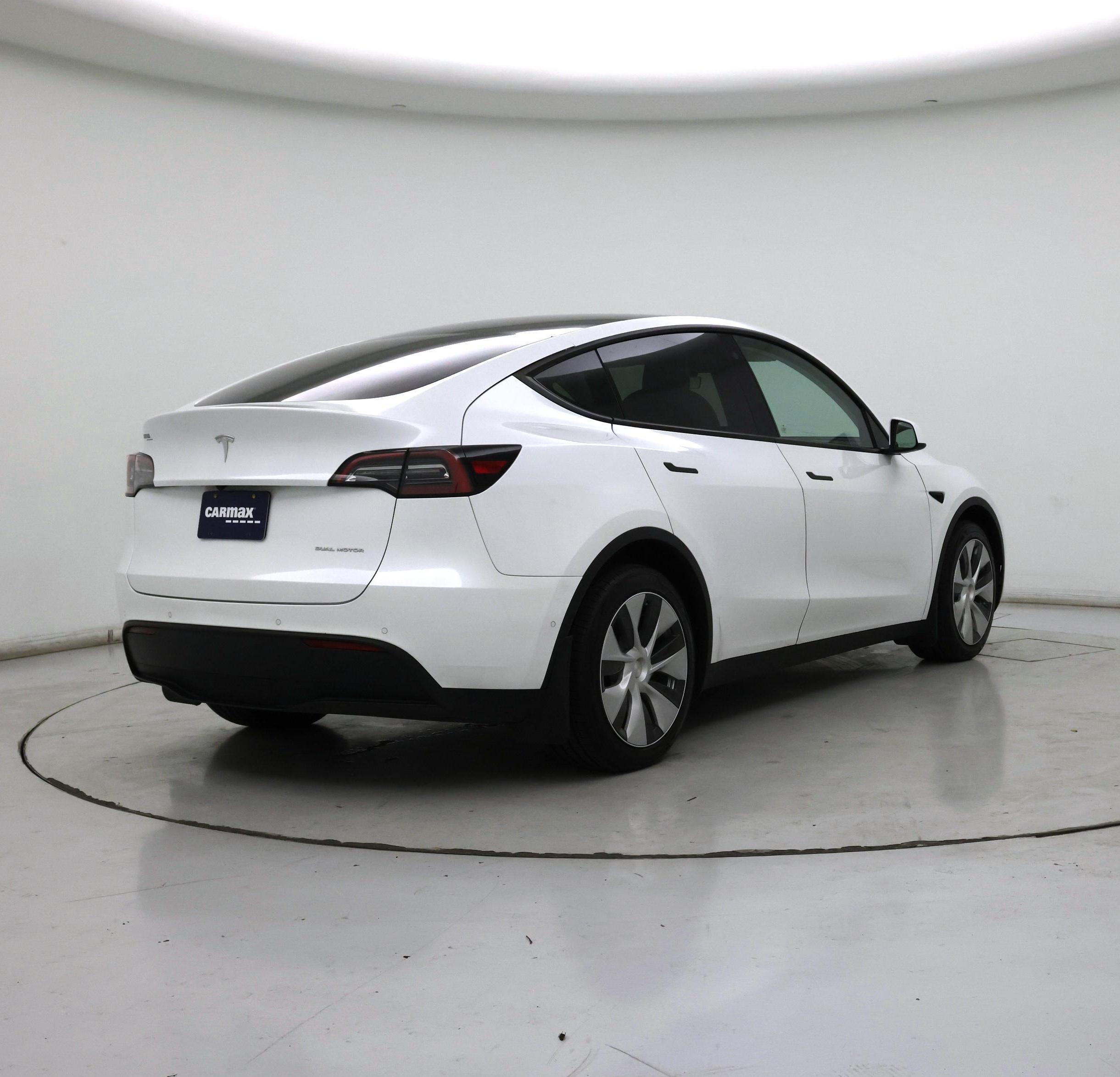 Thumbnail: 2022 Tesla Model Y - 8
