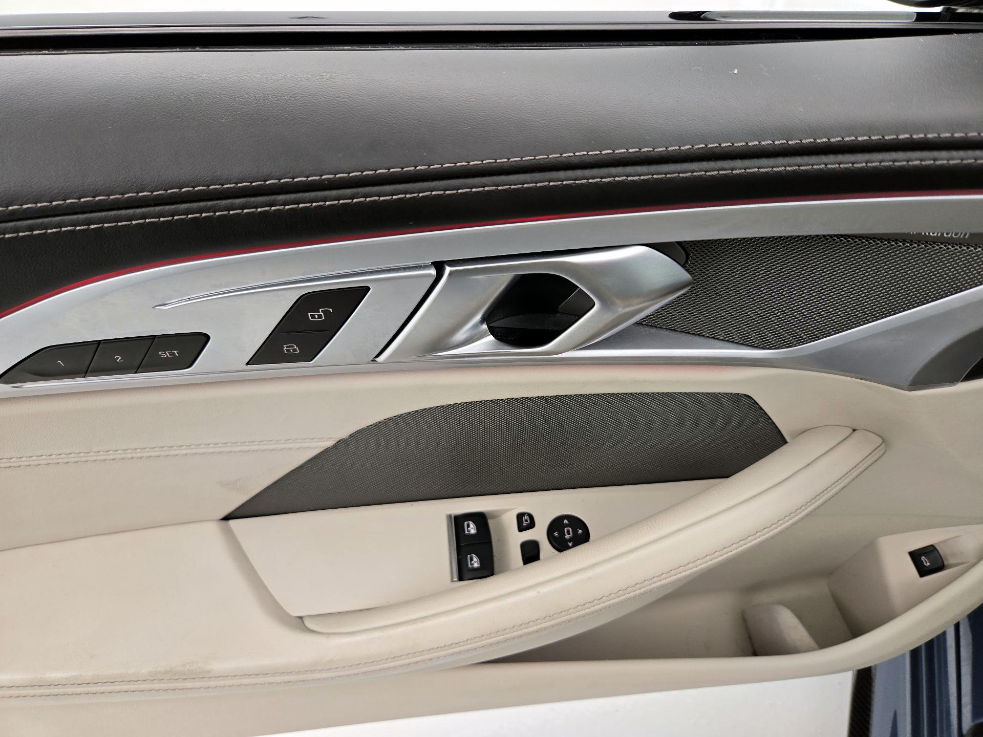 Thumbnail: 2019 BMW 8 Series - 12