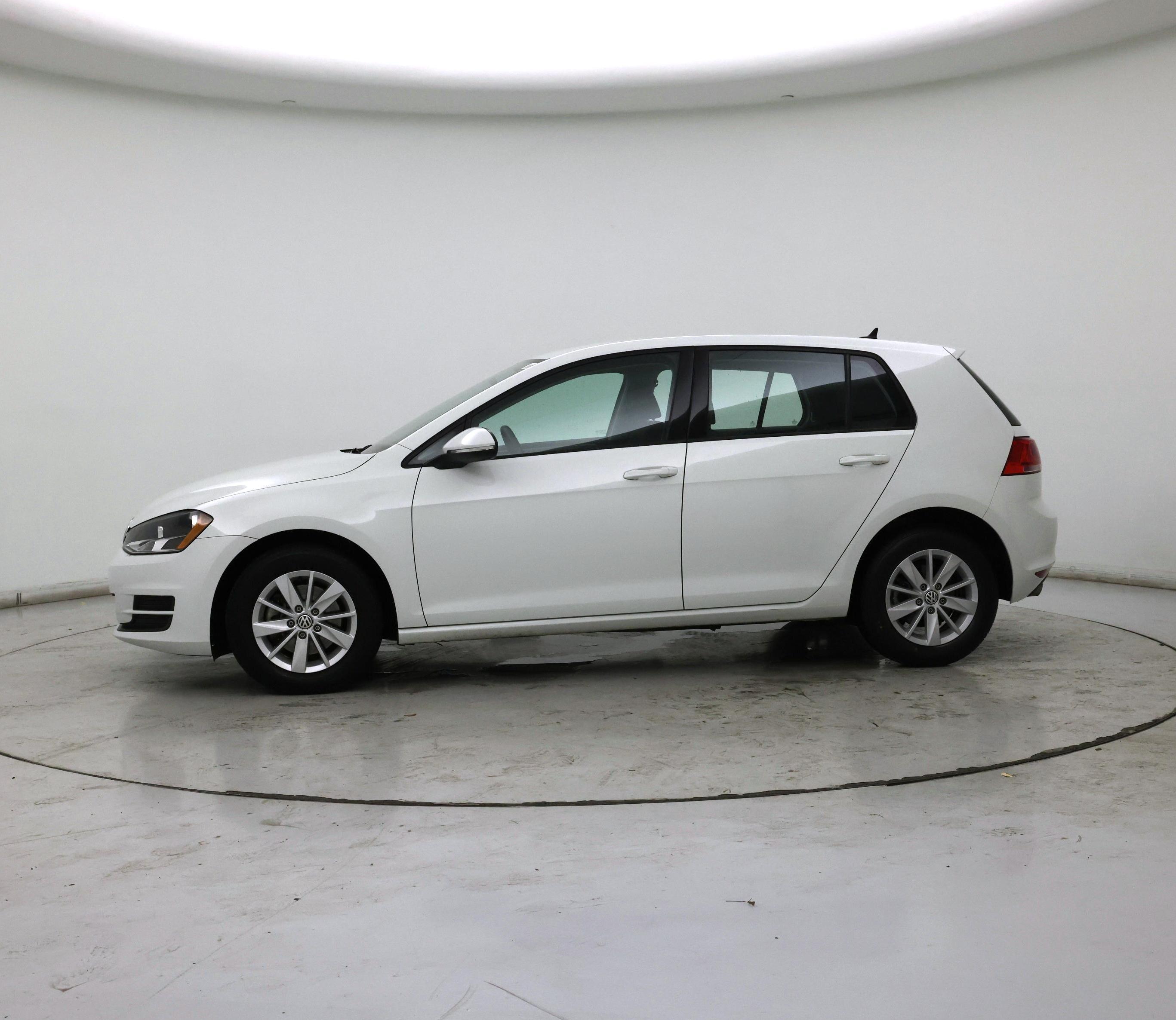 Thumbnail: 2017 Volkswagen Golf - 3