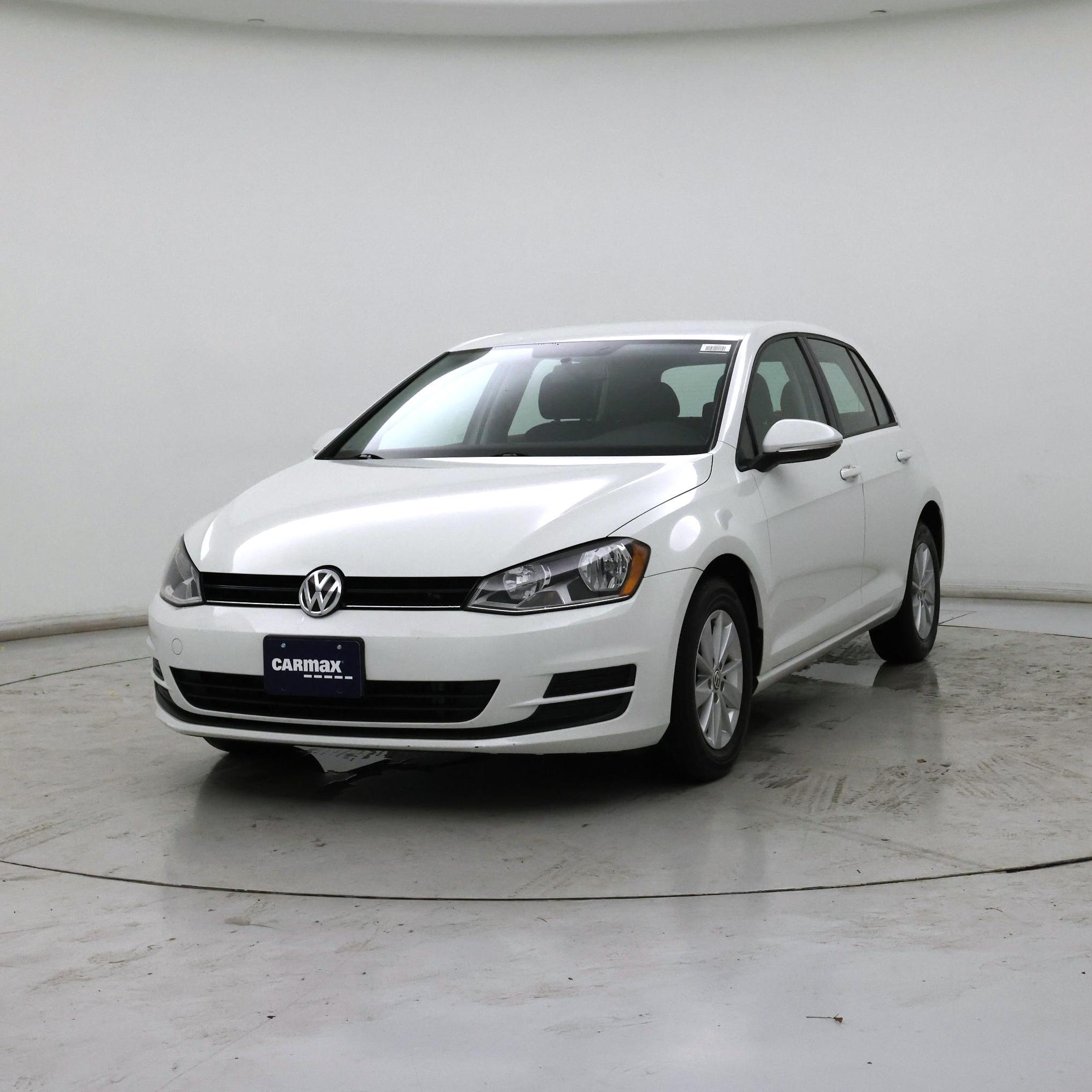 Thumbnail: 2017 Volkswagen Golf - 4