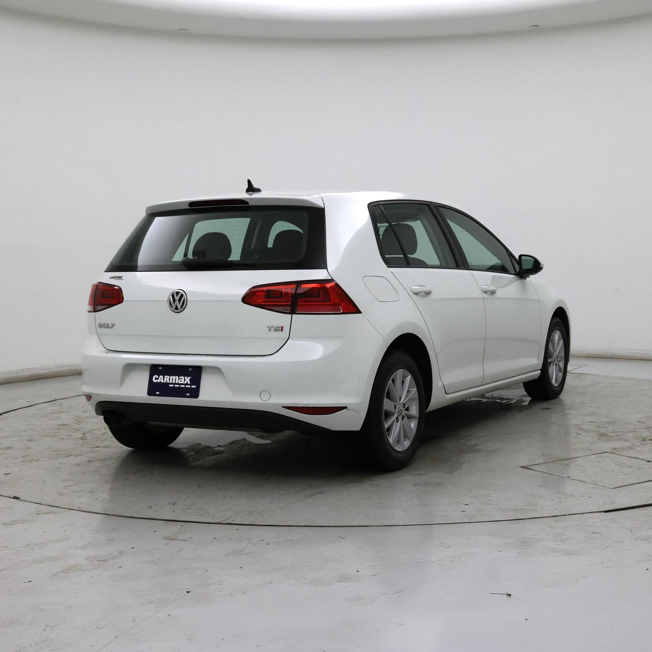 Thumbnail: 2017 Volkswagen Golf - 8