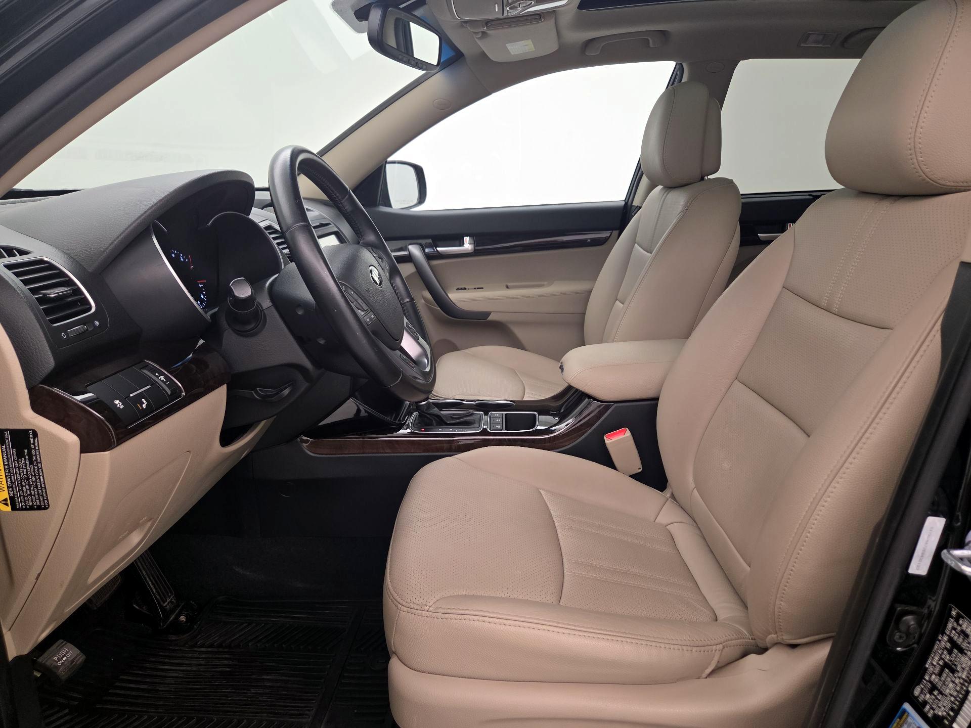 Thumbnail: 2014 Kia Sorento - 11