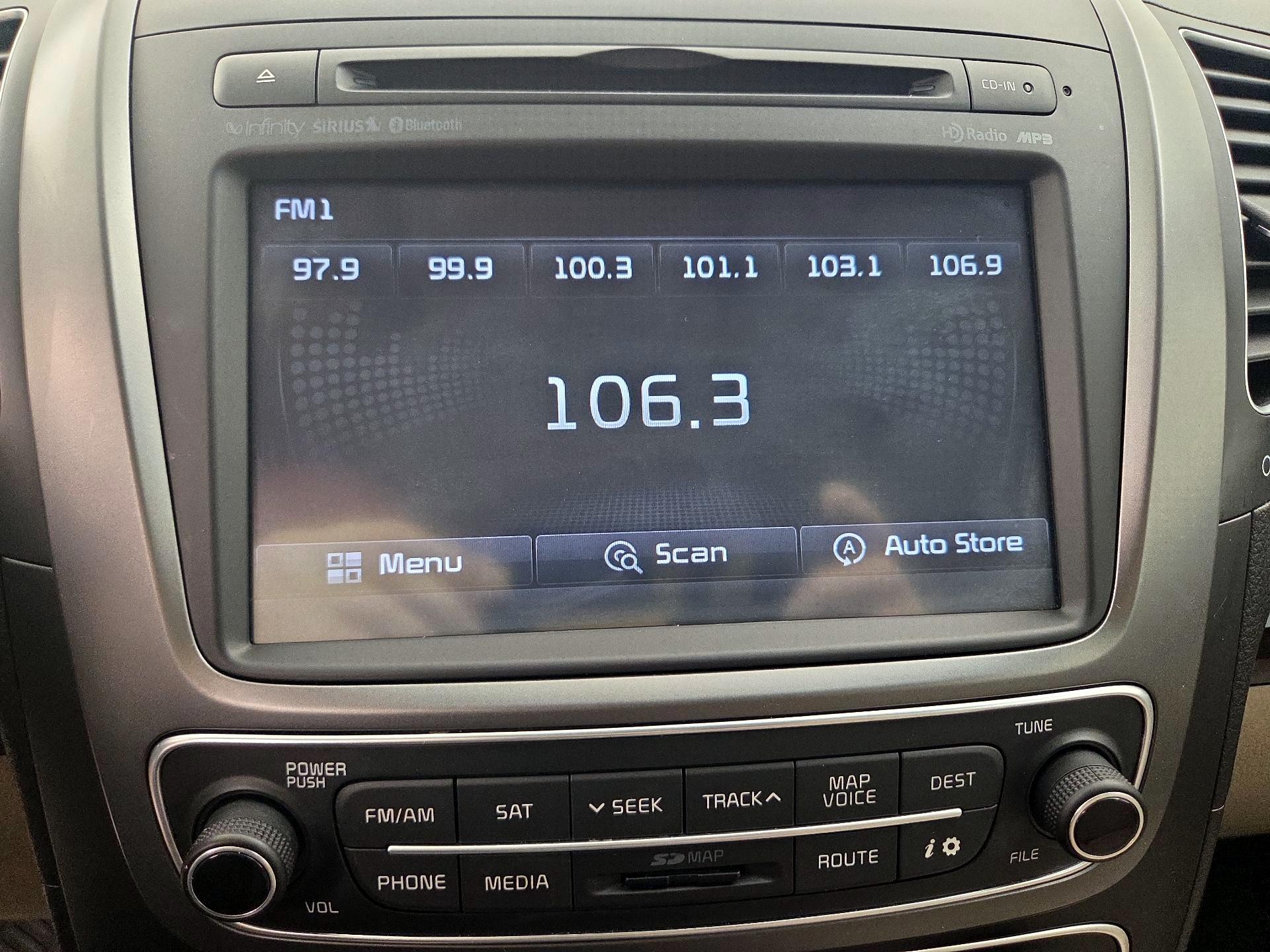Thumbnail: 2014 Kia Sorento - 16