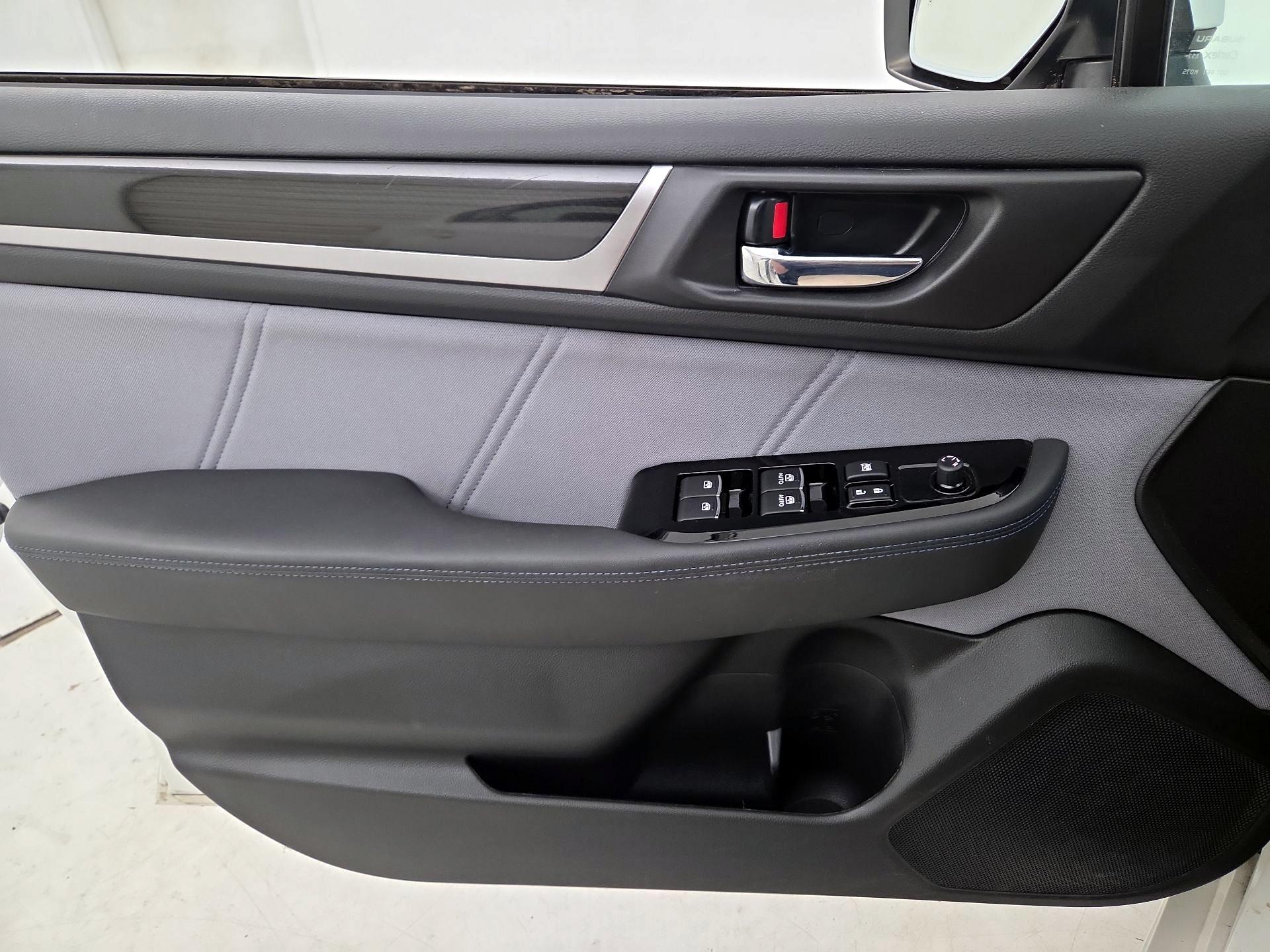 Thumbnail: 2017 Subaru Legacy - 12