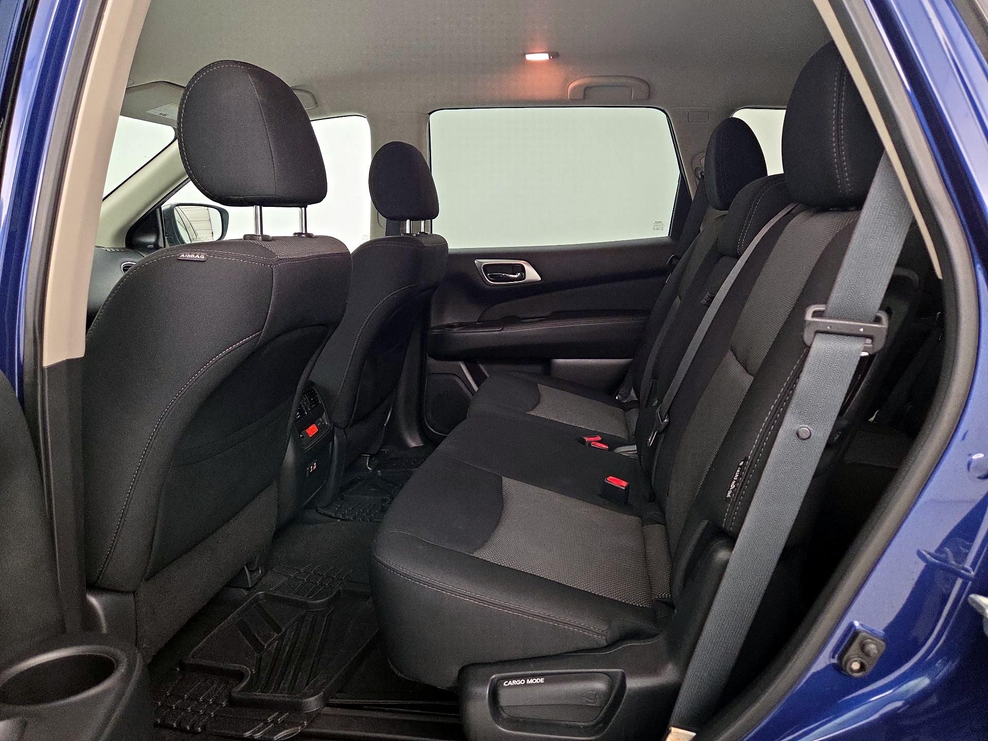 Thumbnail: 2020 Nissan Pathfinder - 19