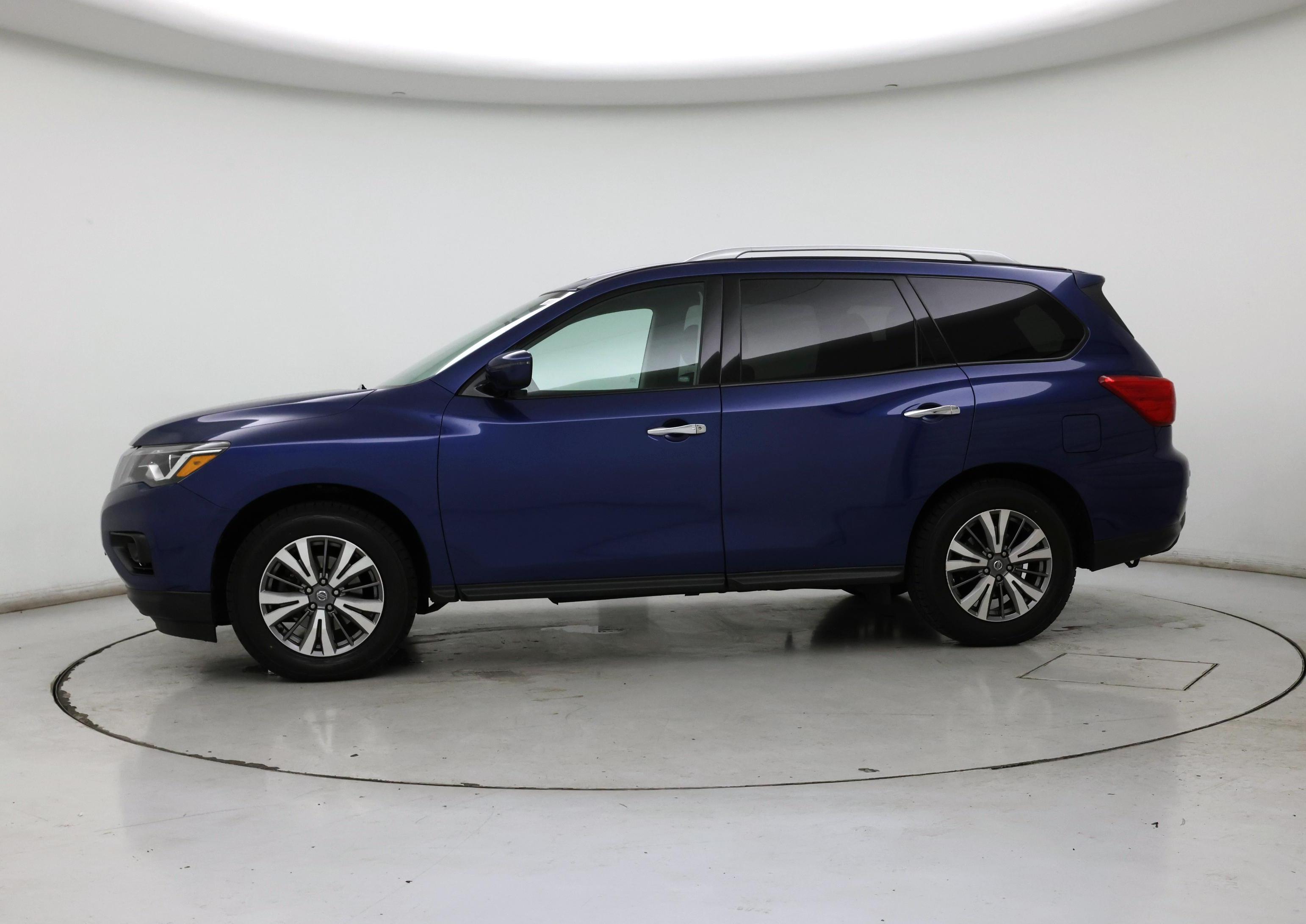 Thumbnail: 2020 Nissan Pathfinder - 3
