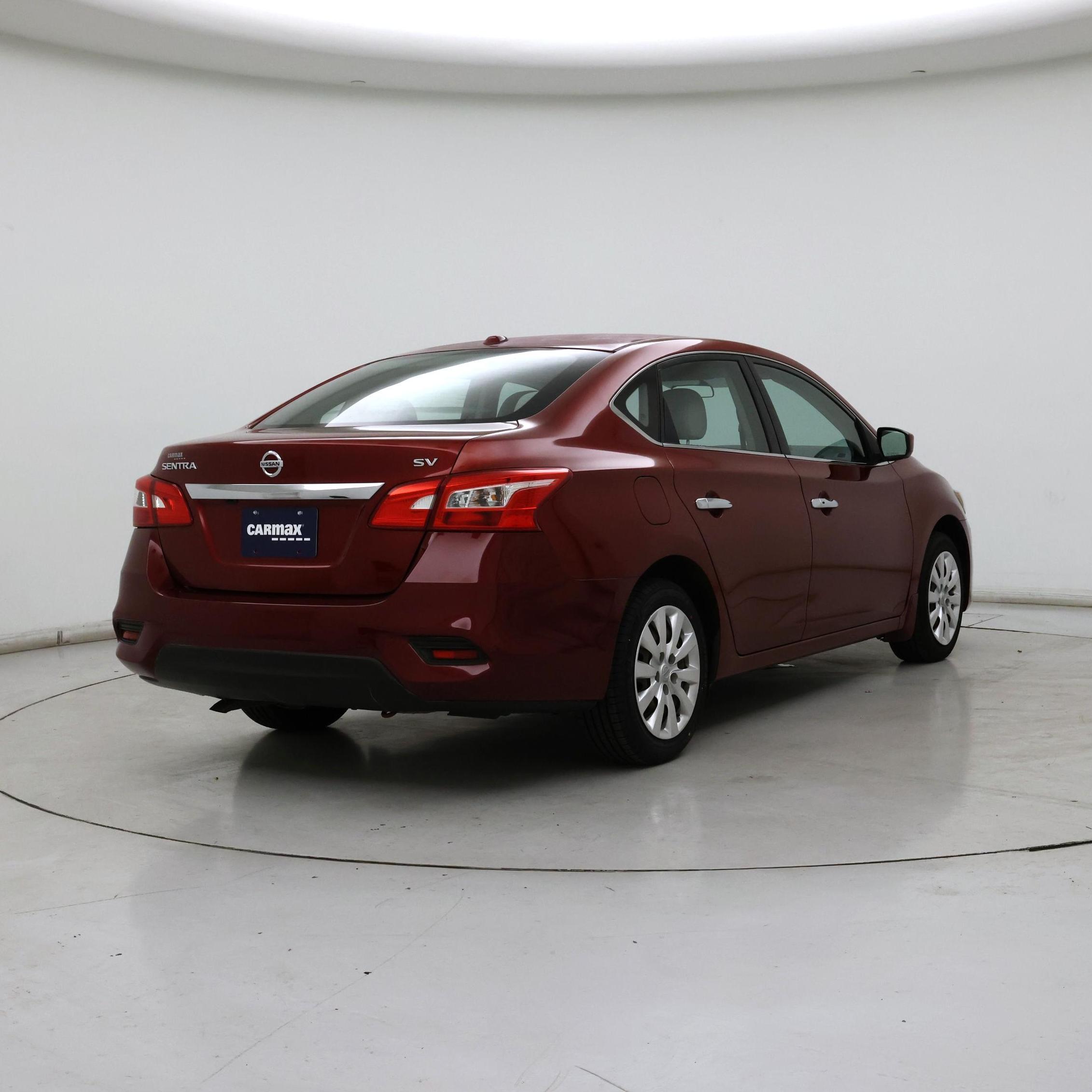 Thumbnail: 2017 Nissan Sentra - 8