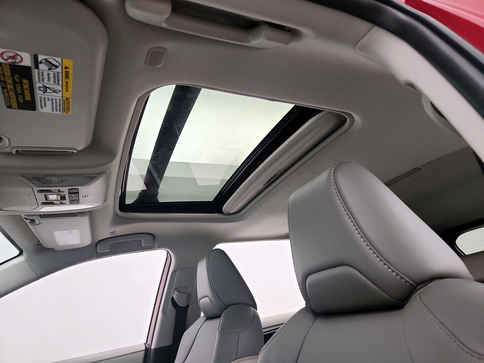Thumbnail: 2025 Toyota RAV4 - 20