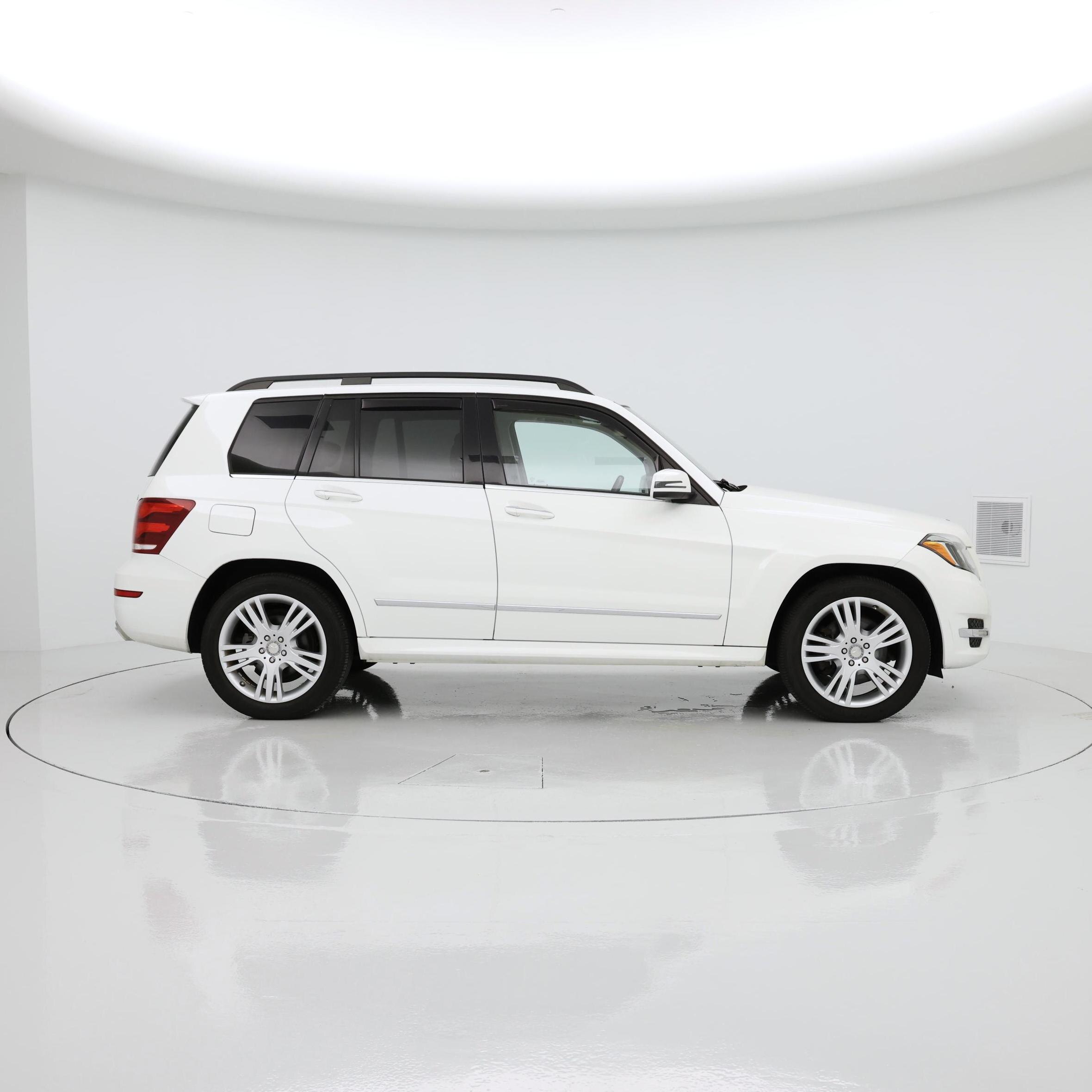 Thumbnail: 2015 Mercedes-Benz GLK - 7