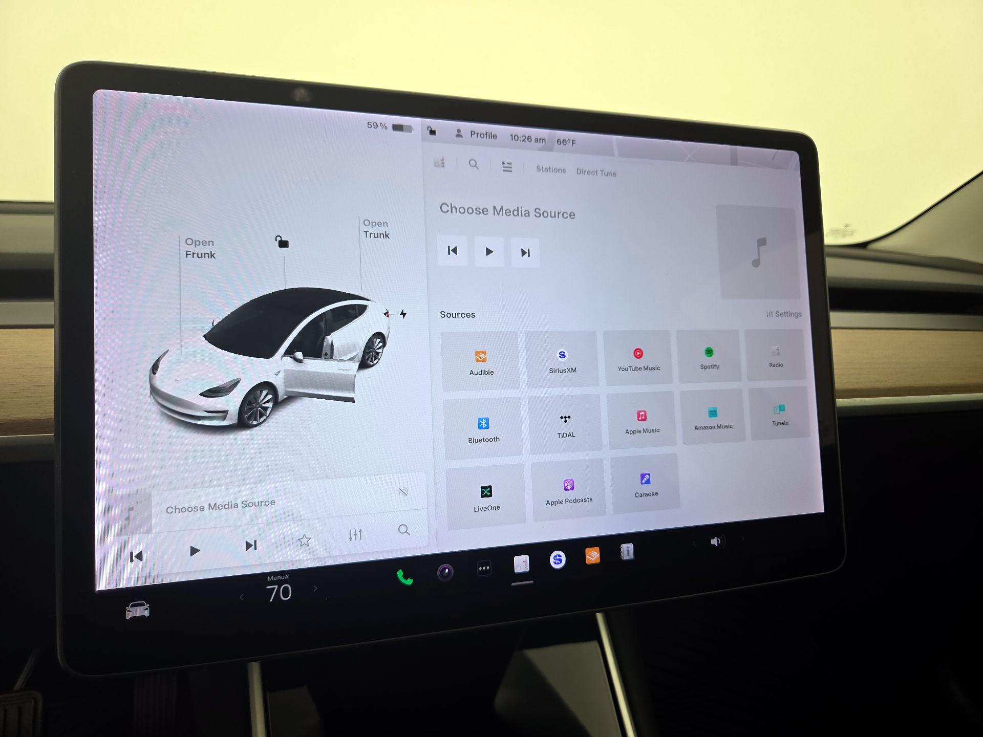 Thumbnail: 2019 Tesla Model 3 - 15