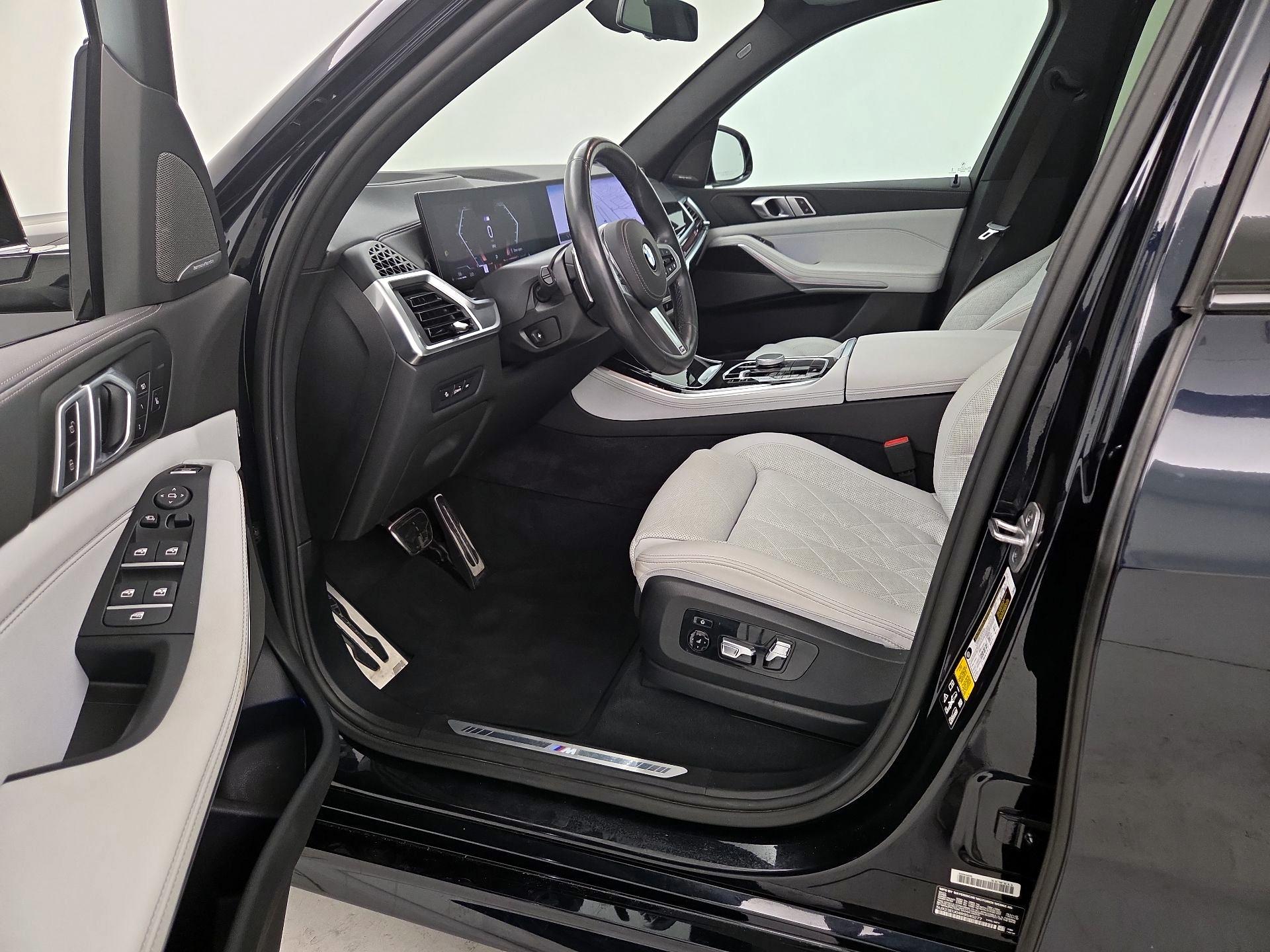 Thumbnail: 2024 BMW X5 - 11
