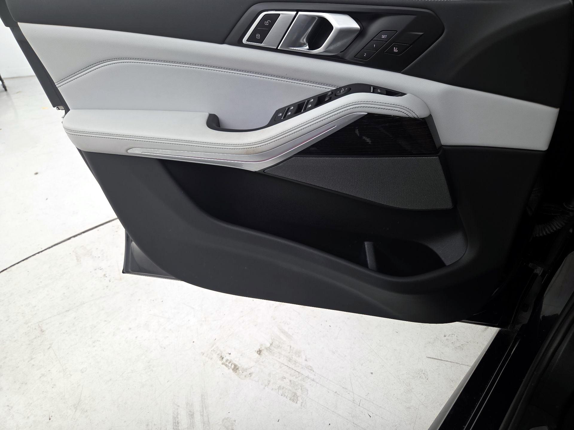 Thumbnail: 2024 BMW X5 - 12