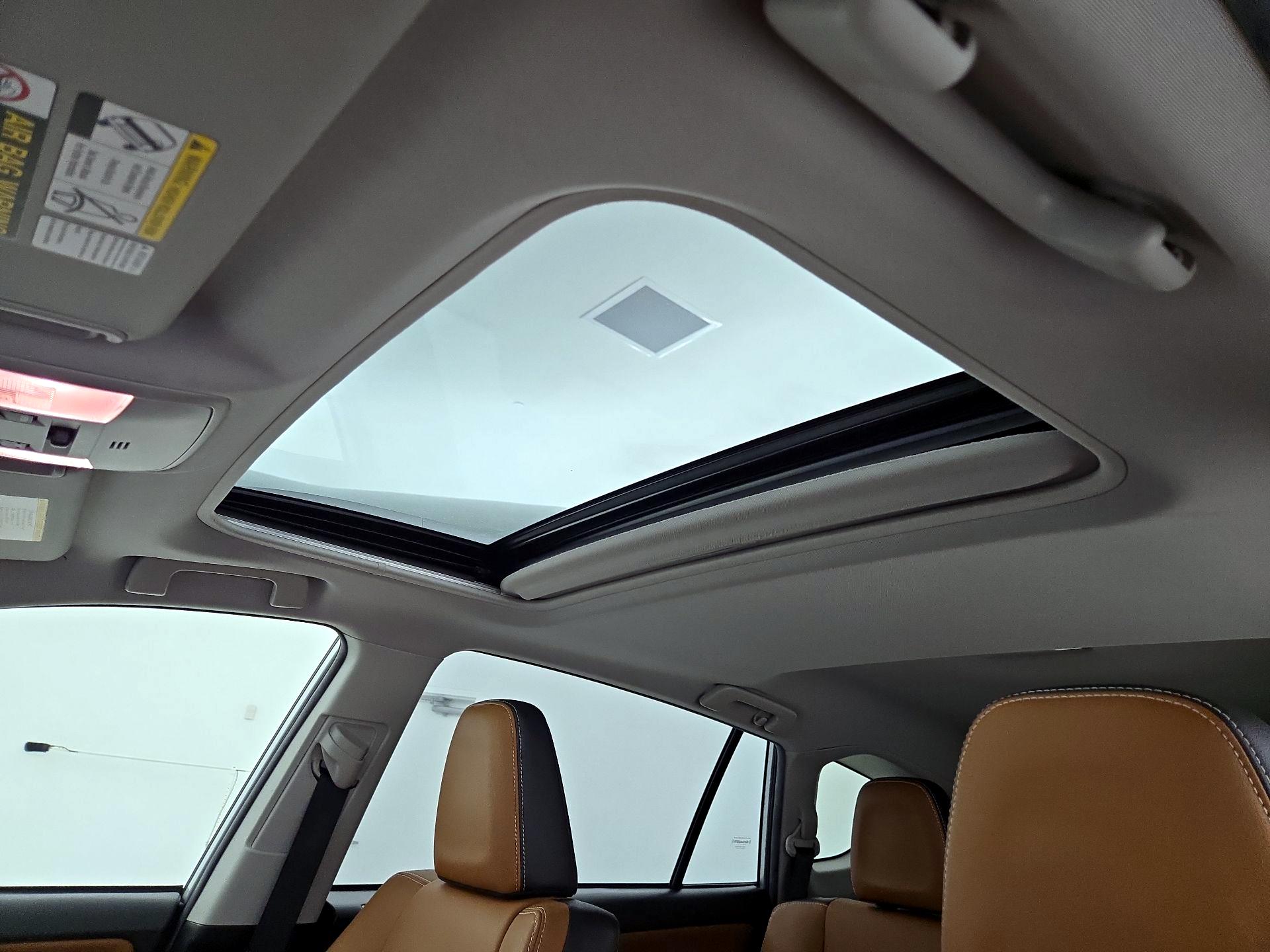 Thumbnail: 2016 Toyota RAV4 - 20