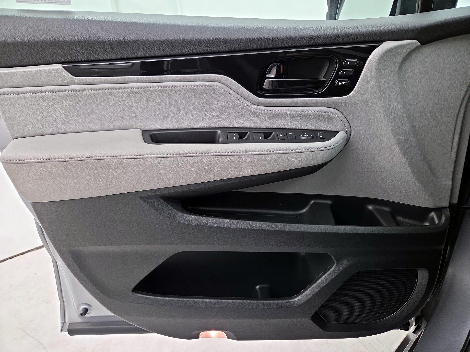 Thumbnail: 2022 Honda Odyssey - 12
