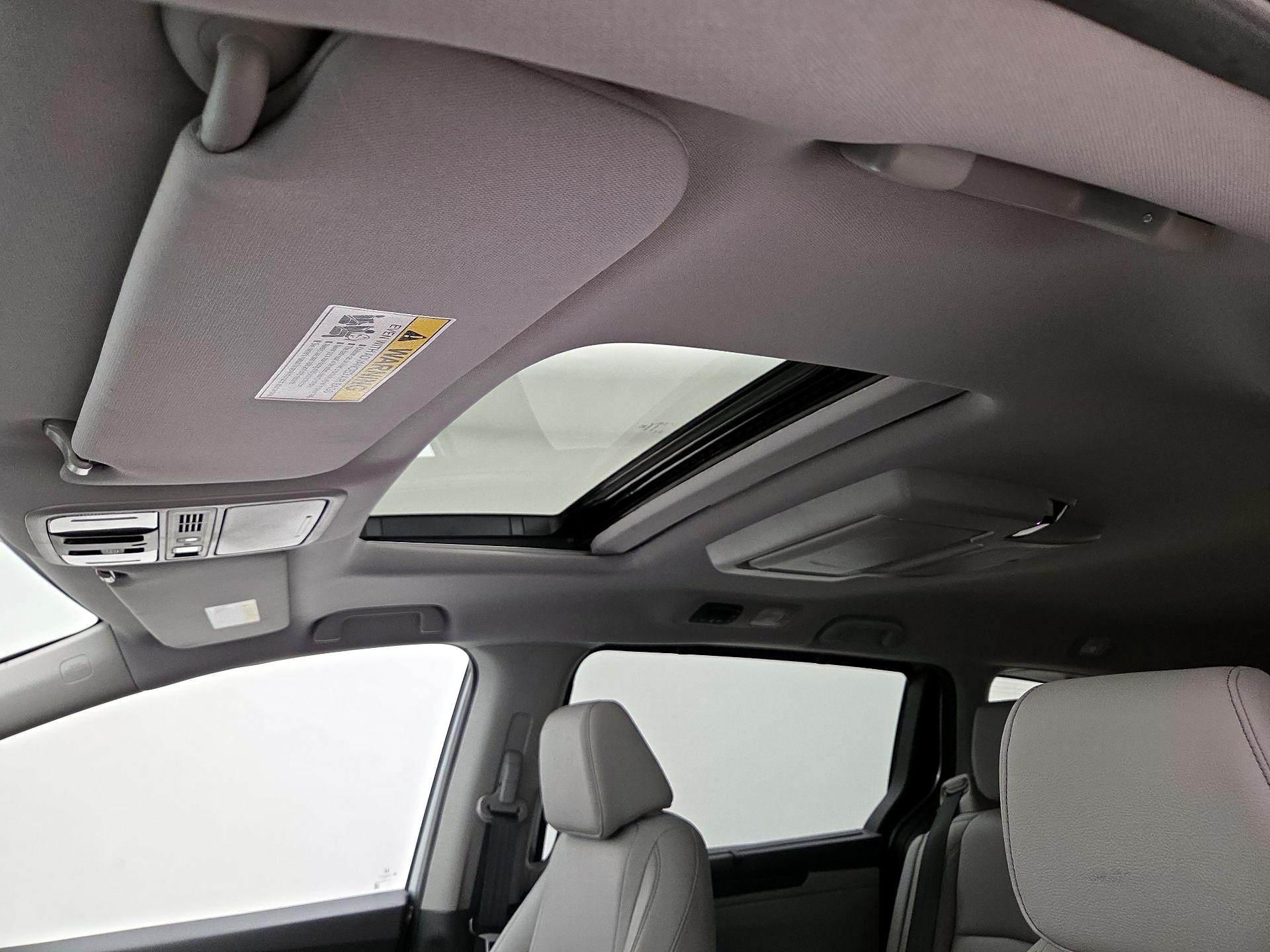 Thumbnail: 2022 Honda Odyssey - 20