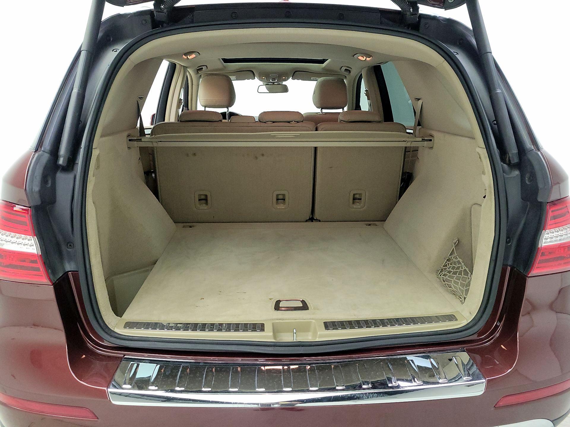 Thumbnail: 2015 Mercedes-Benz M-Class - 20