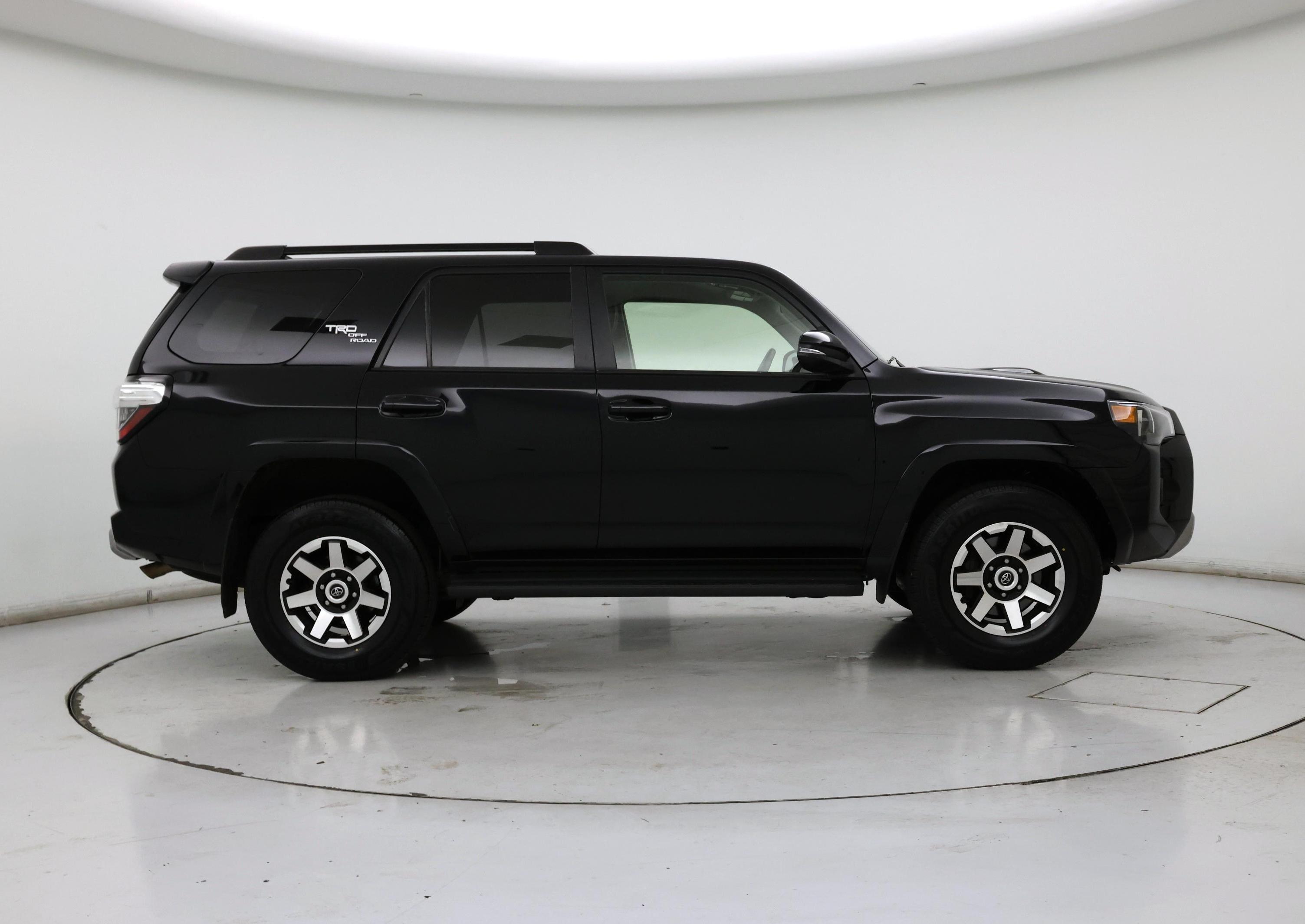 Thumbnail: 2022 Toyota 4Runner - 7