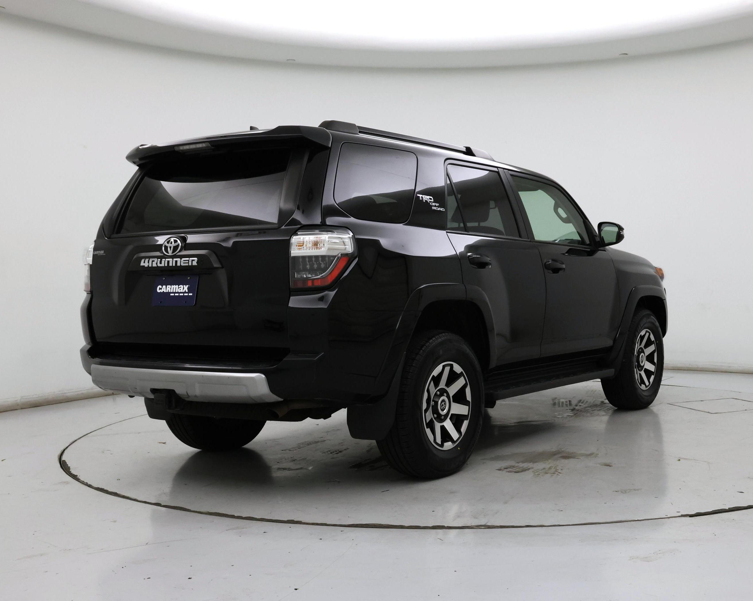 Thumbnail: 2022 Toyota 4Runner - 8