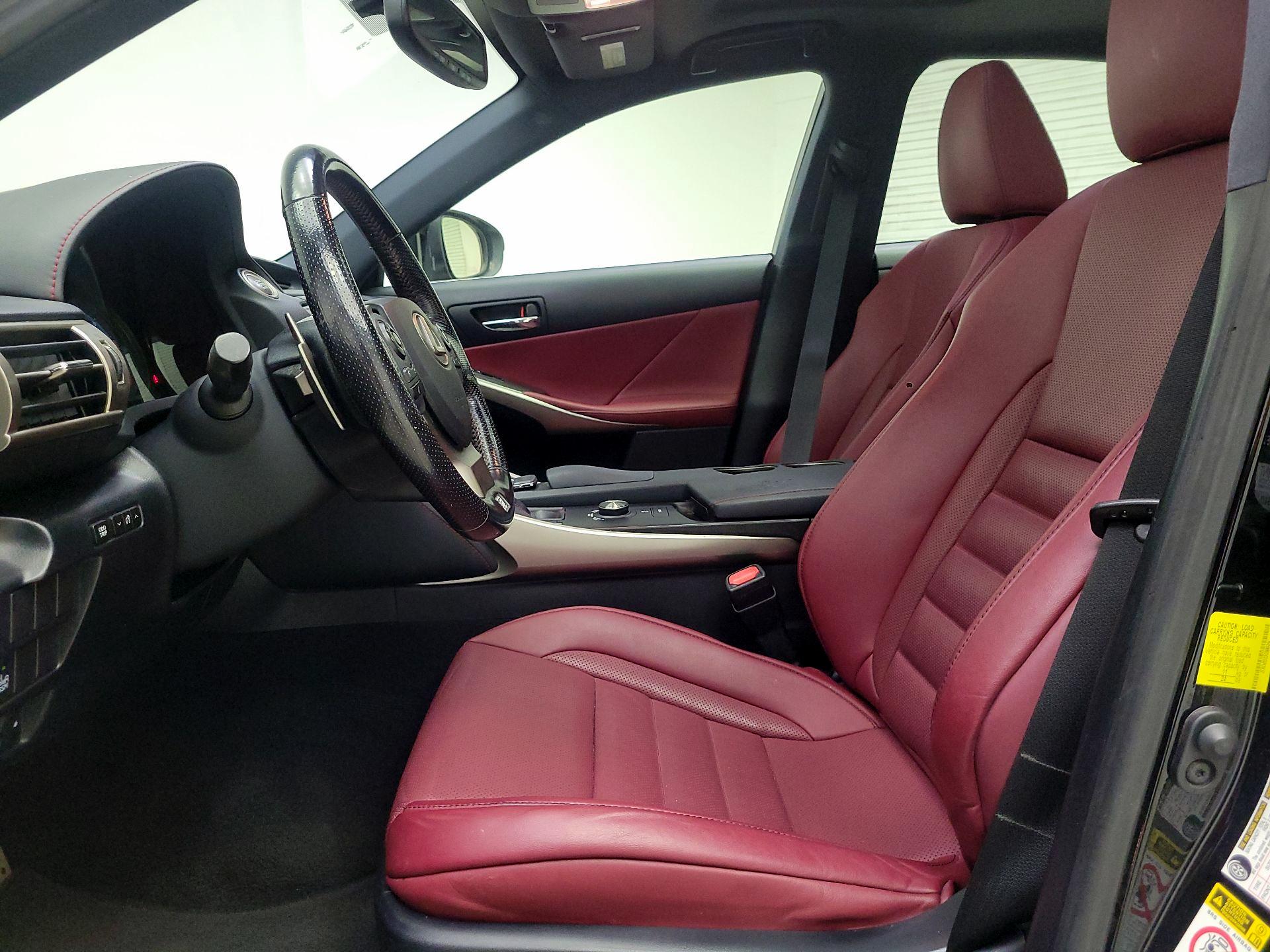 Thumbnail: 2016 Lexus IS - 11
