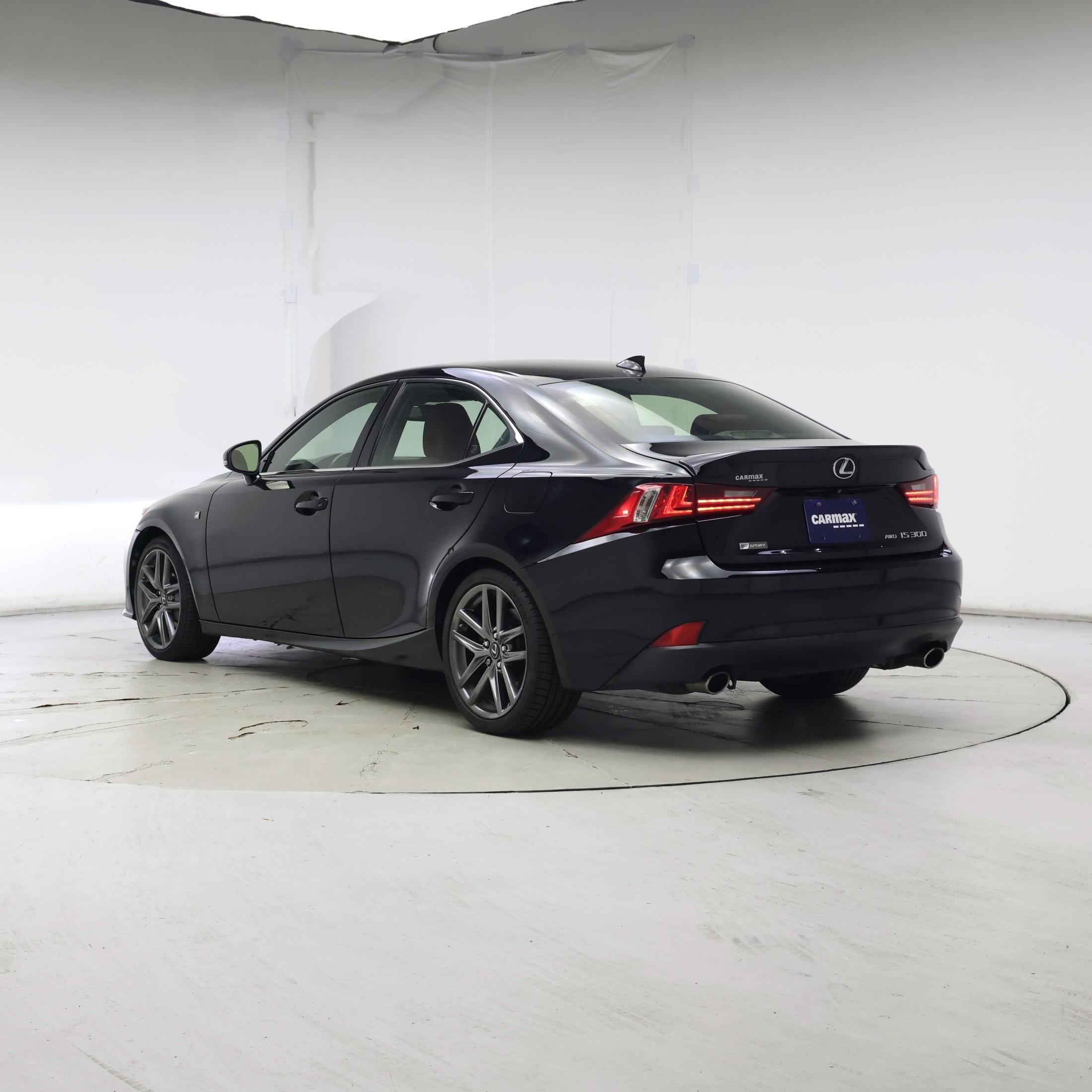 Thumbnail: 2016 Lexus IS - 2