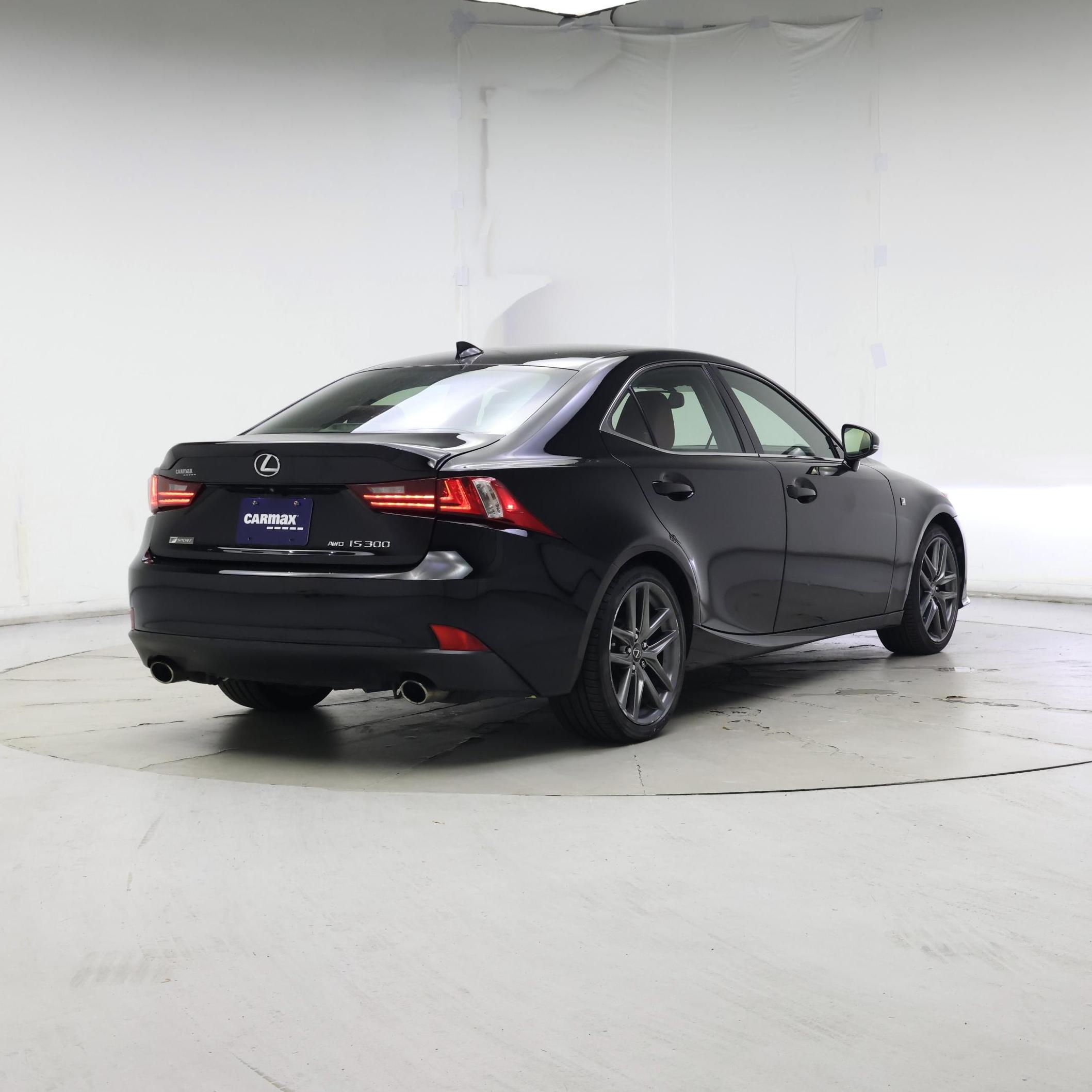 Thumbnail: 2016 Lexus IS - 8