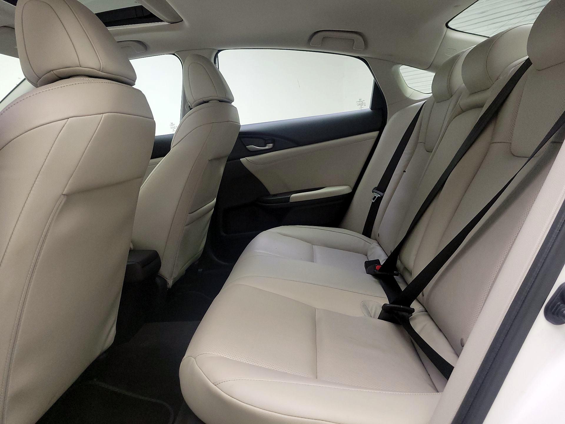 Thumbnail: 2019 Honda Insight - 20