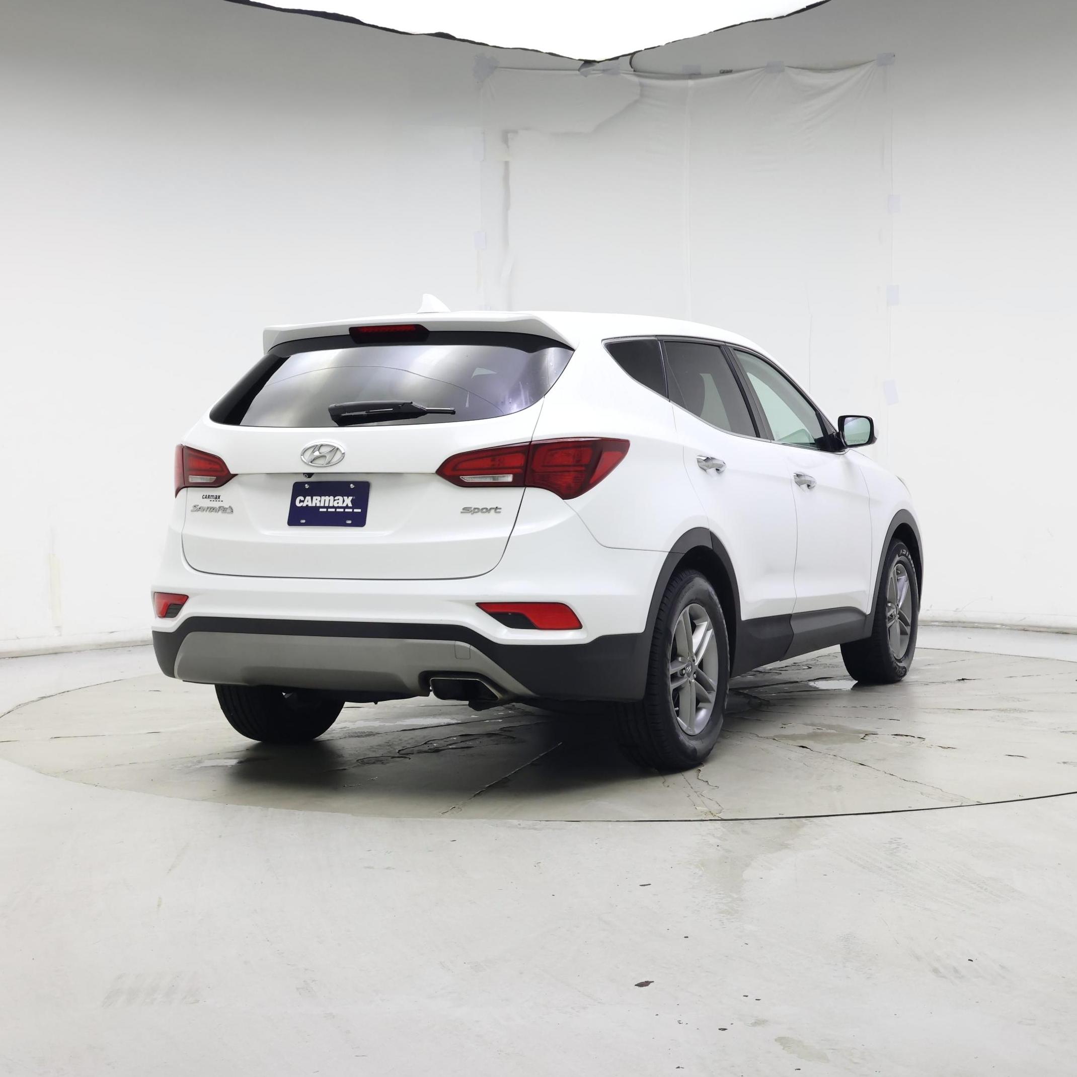 Thumbnail: 2017 Hyundai Santa Fe - 8
