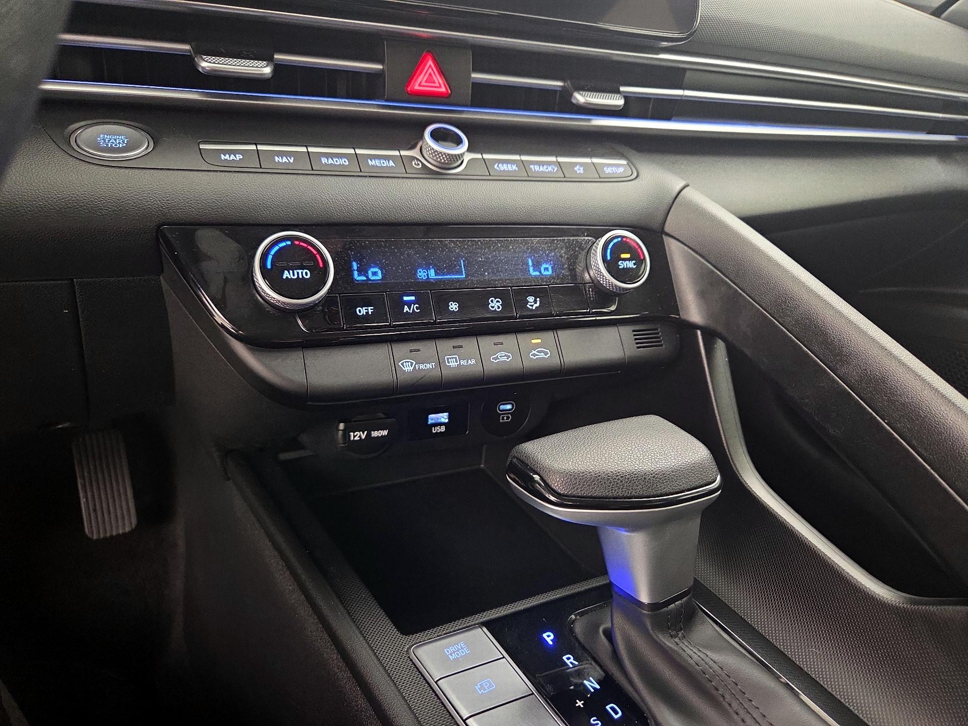 Thumbnail: 2024 Hyundai Elantra - 17