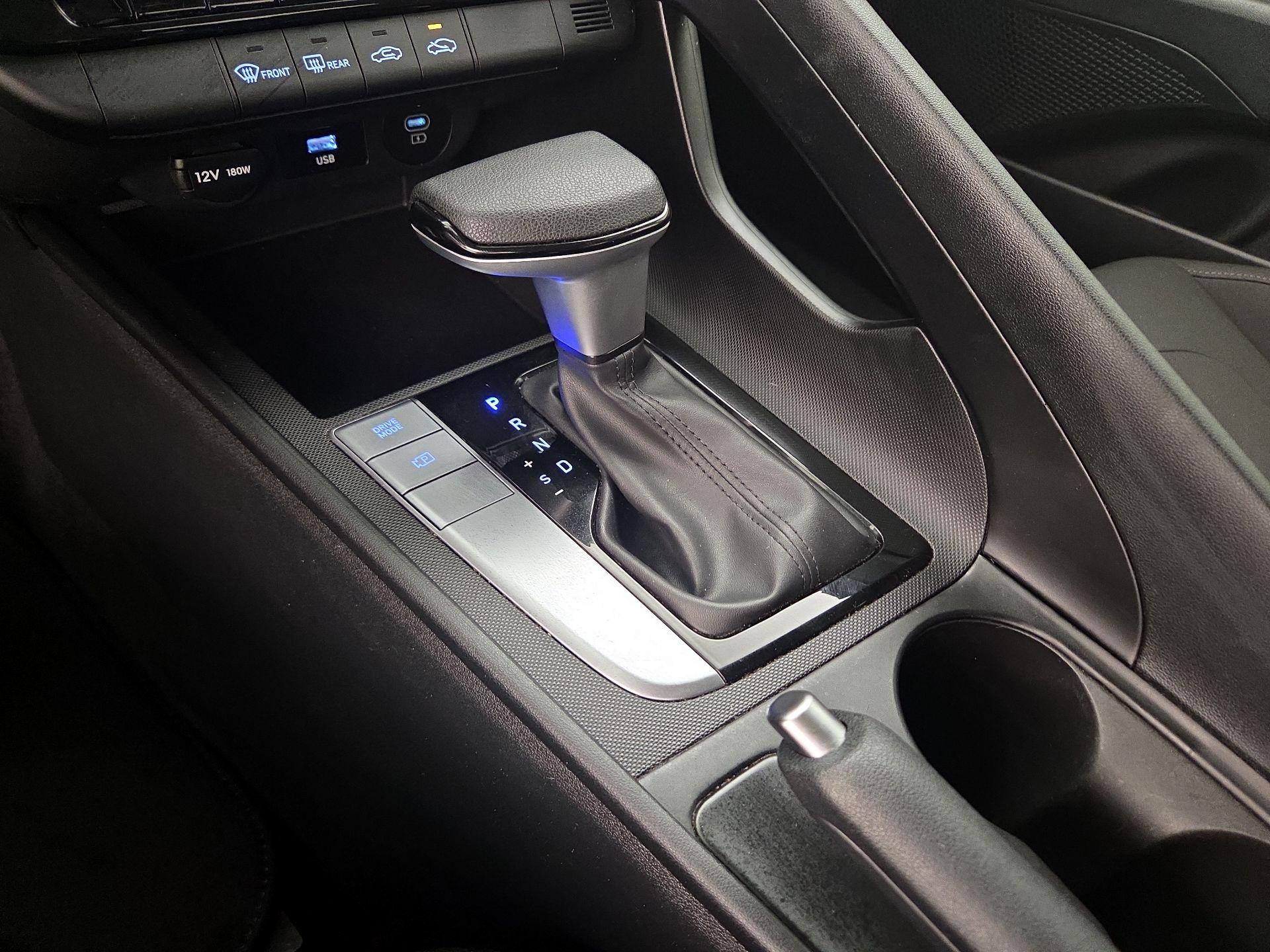 Thumbnail: 2024 Hyundai Elantra - 18