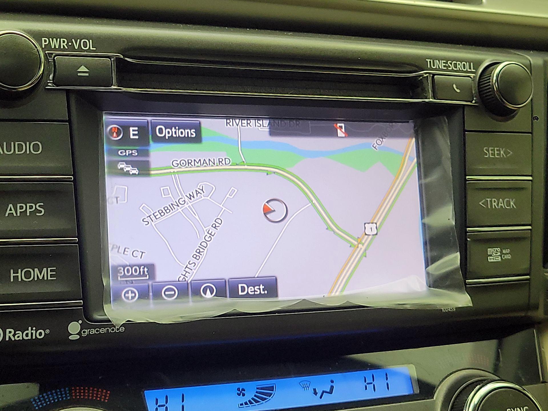 Thumbnail: 2015 Toyota RAV4 - 14